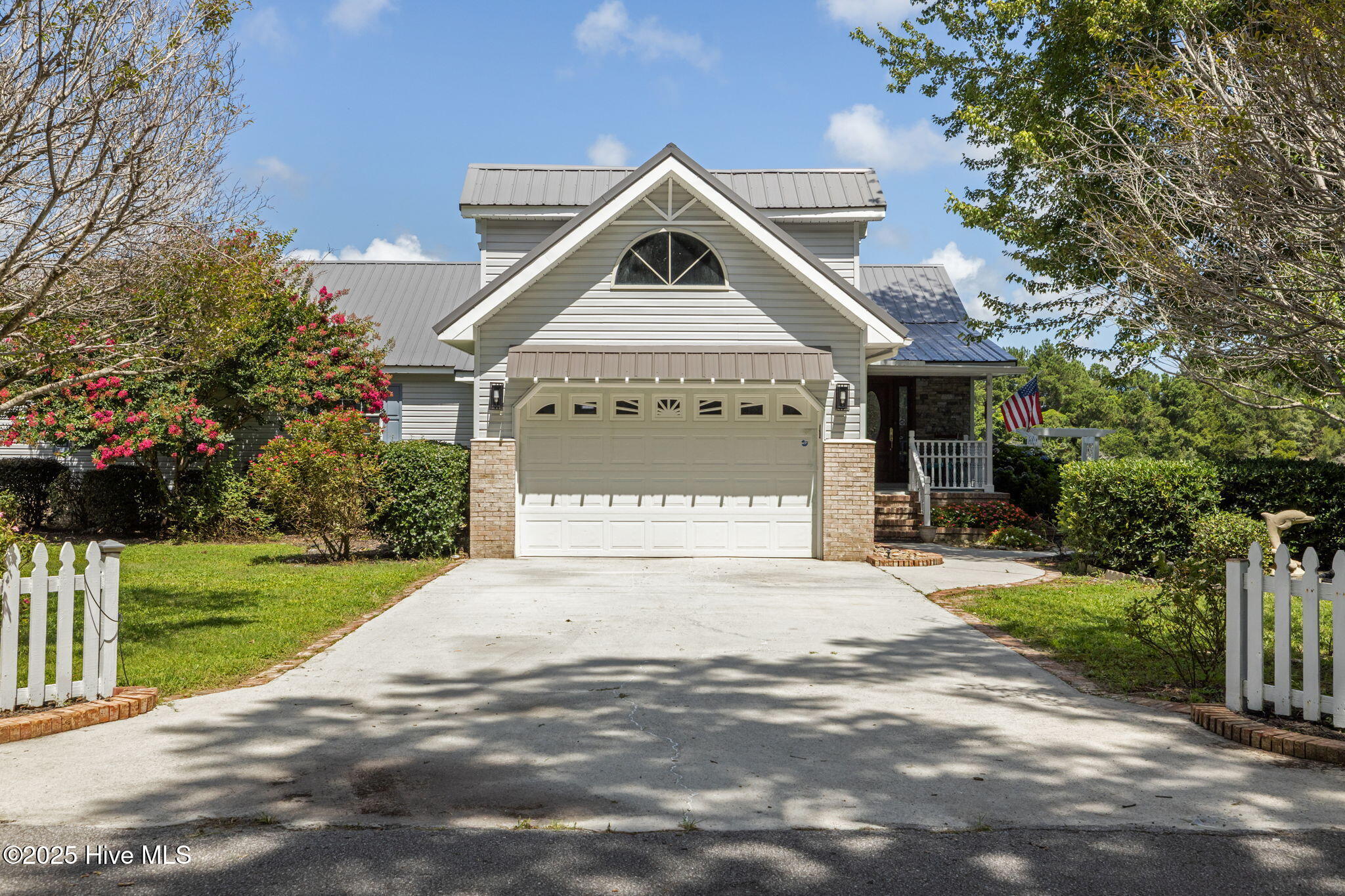 1074 Sea Gate Drive Property Photo 1