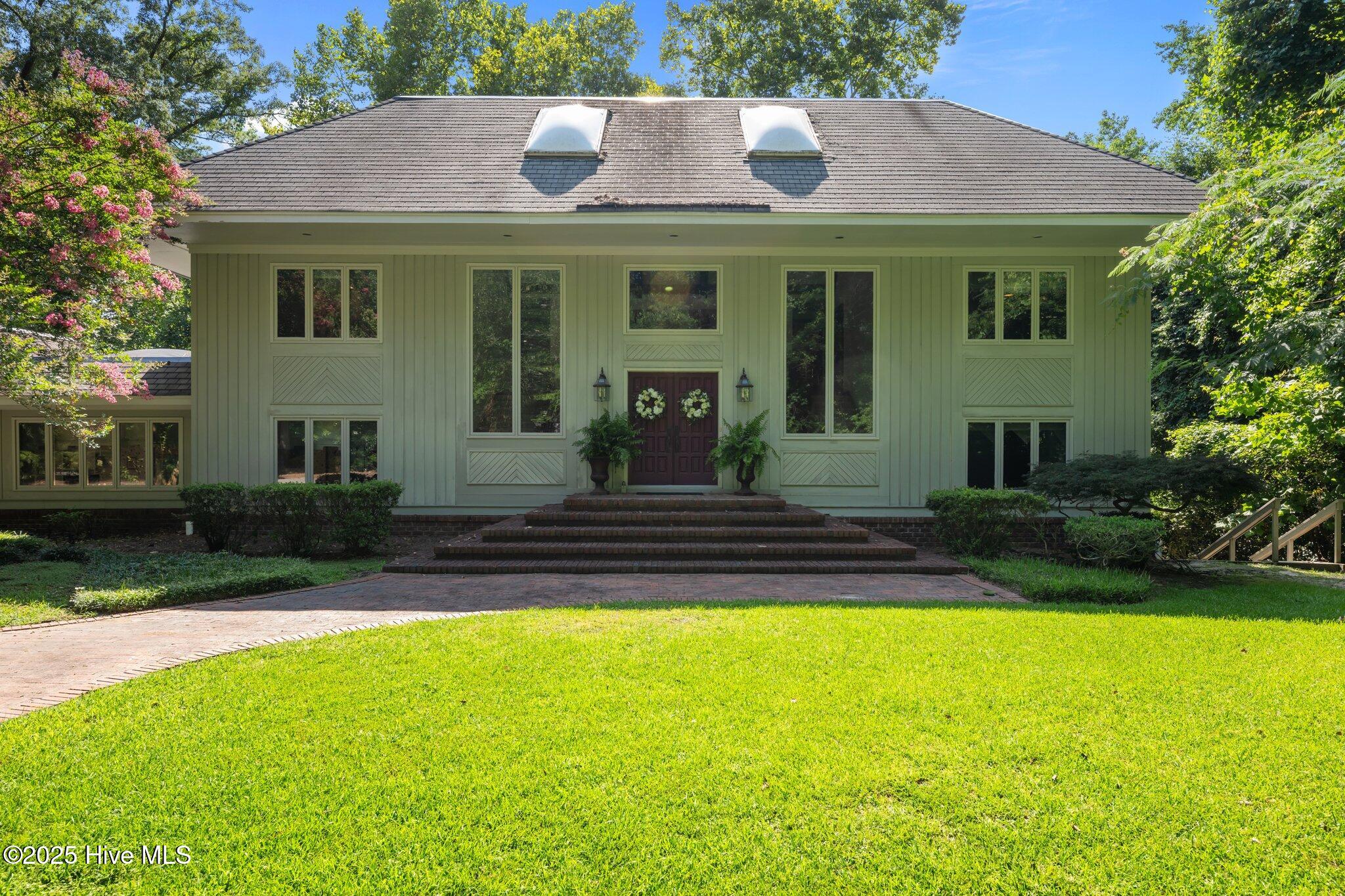 413 Haywood Creek Drive Property Photo 1