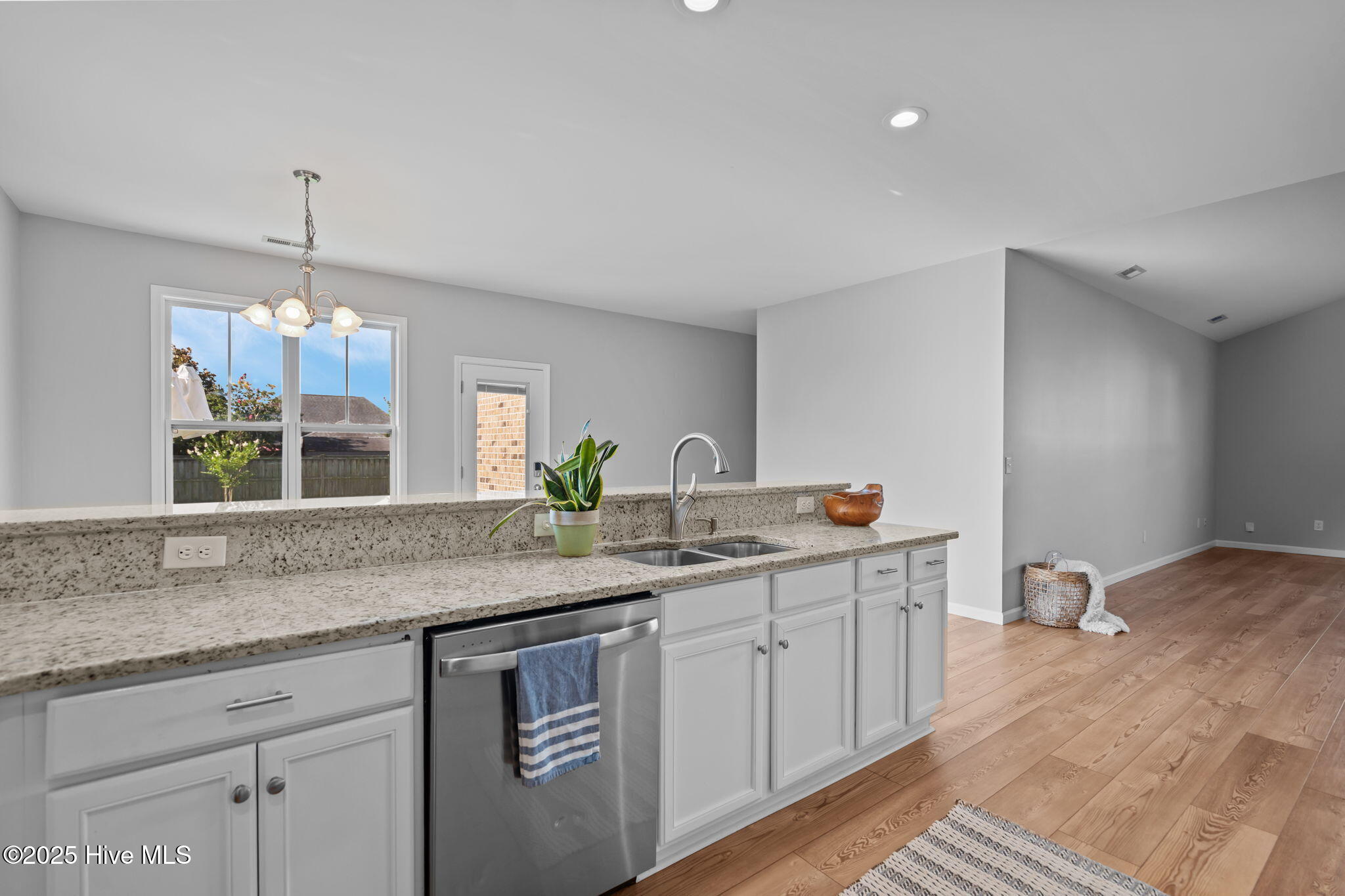 123 Cove Landing Property Photo 15