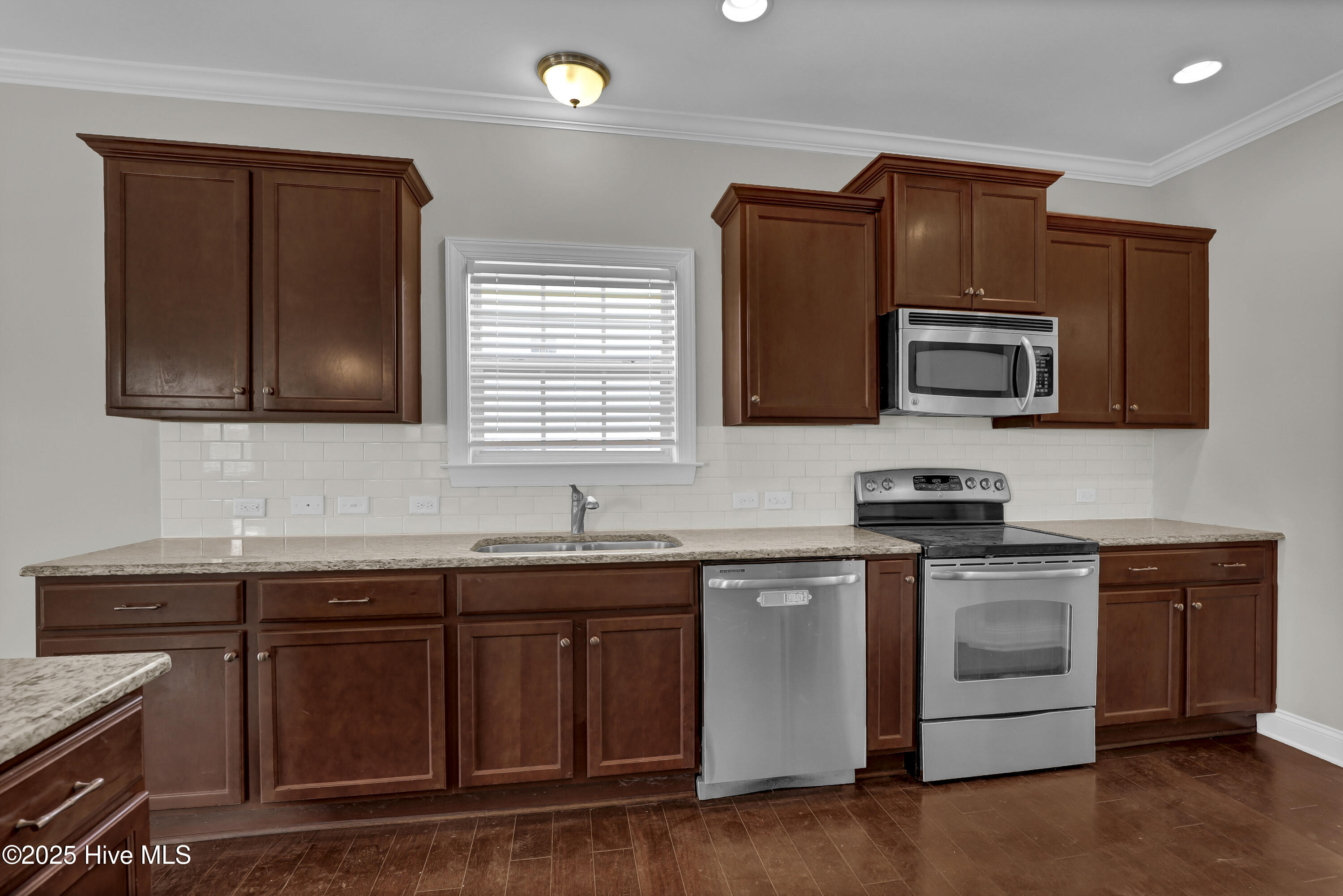 408 Canvasback Lane Property Photo 7