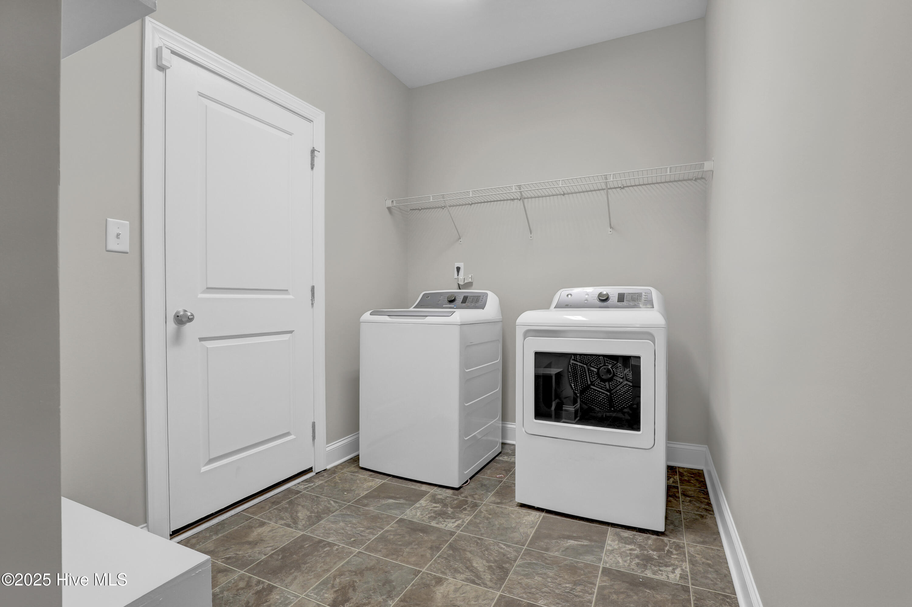 408 Canvasback Lane Property Photo 12