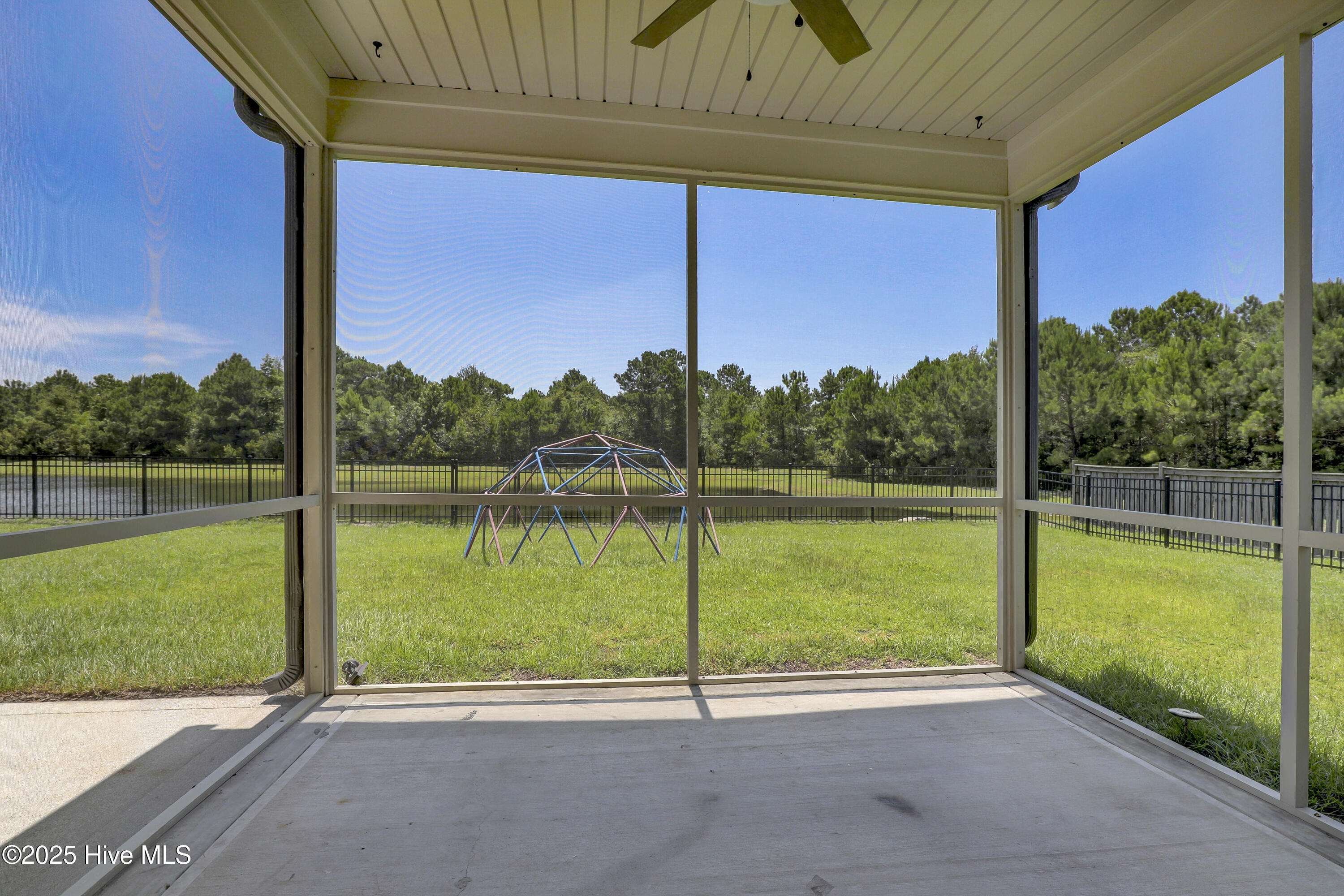 408 Canvasback Lane Property Photo 29