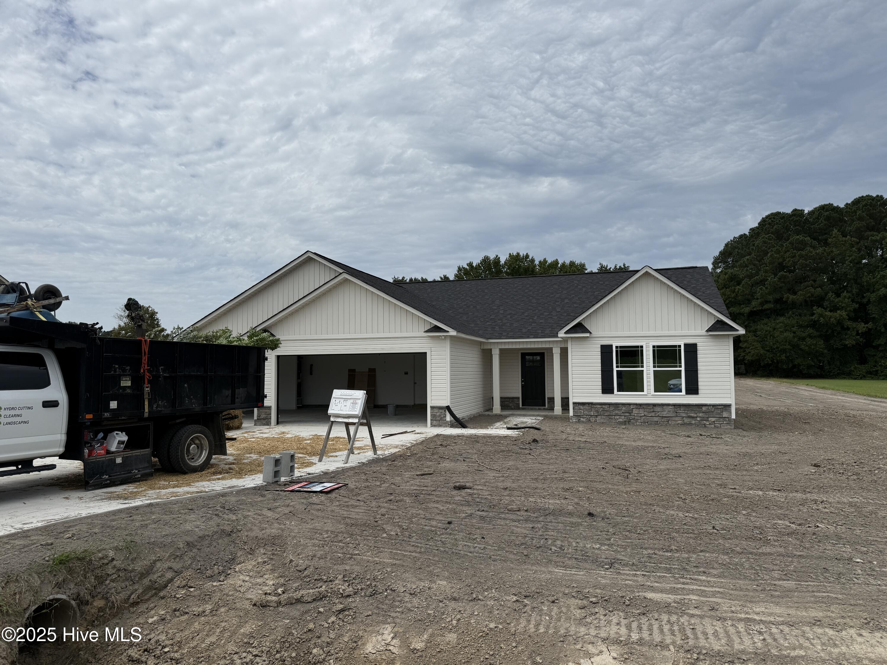 103 Maxwell Farm Lane Property Photo 1