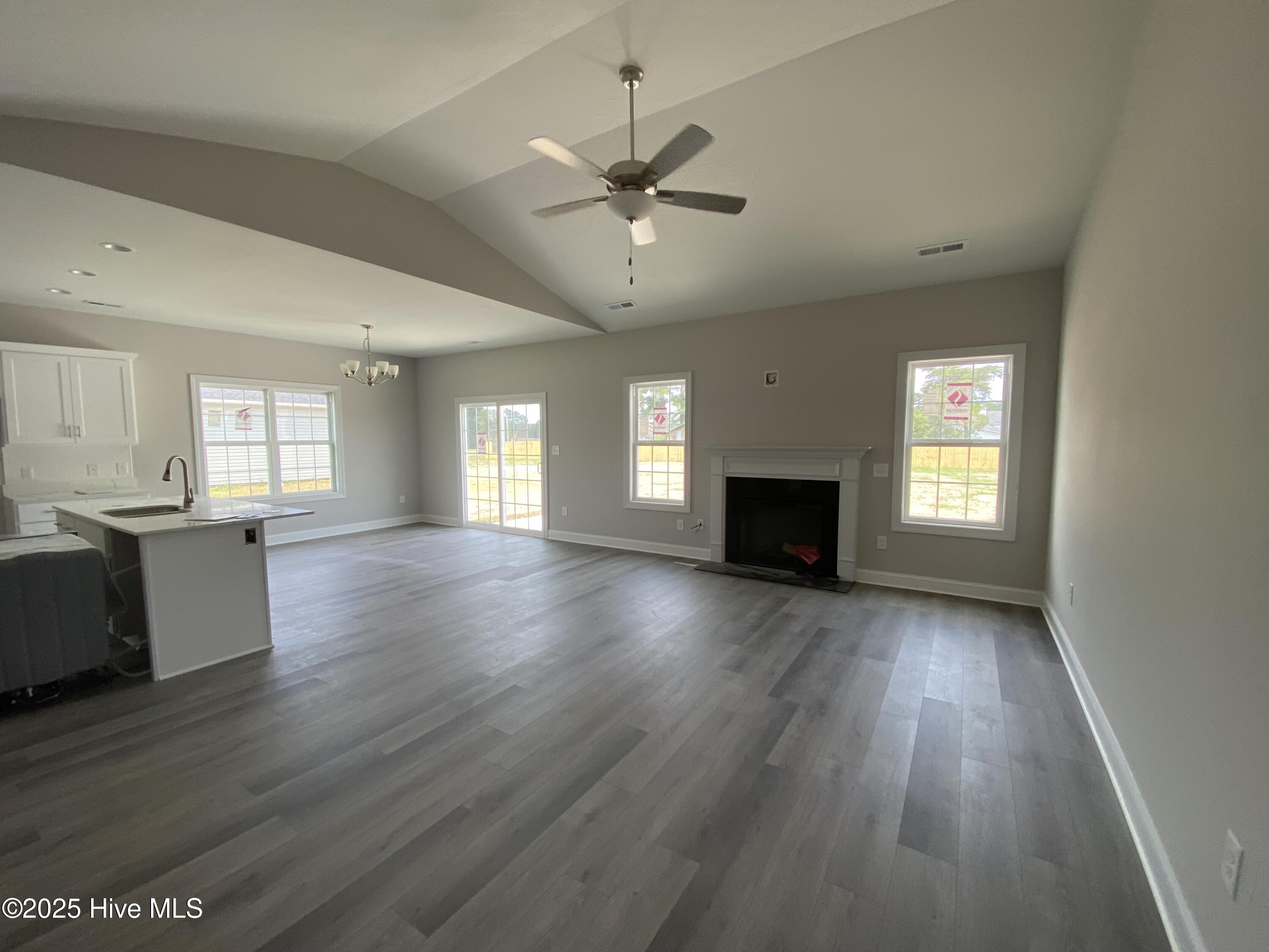 102 Nova Place Property Photo 3