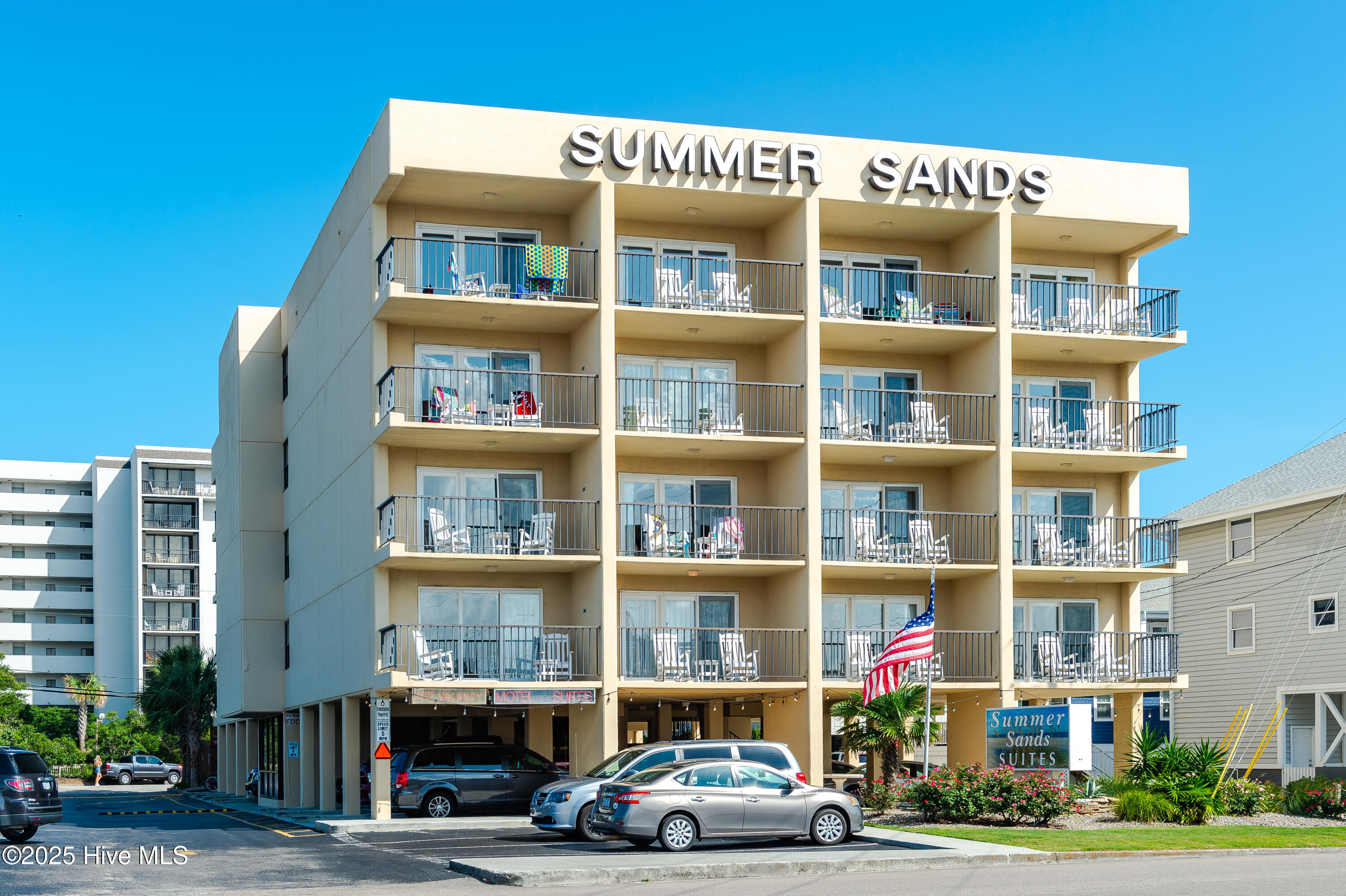 104 S Lumina Avenue Unit 103 Property Photo 1