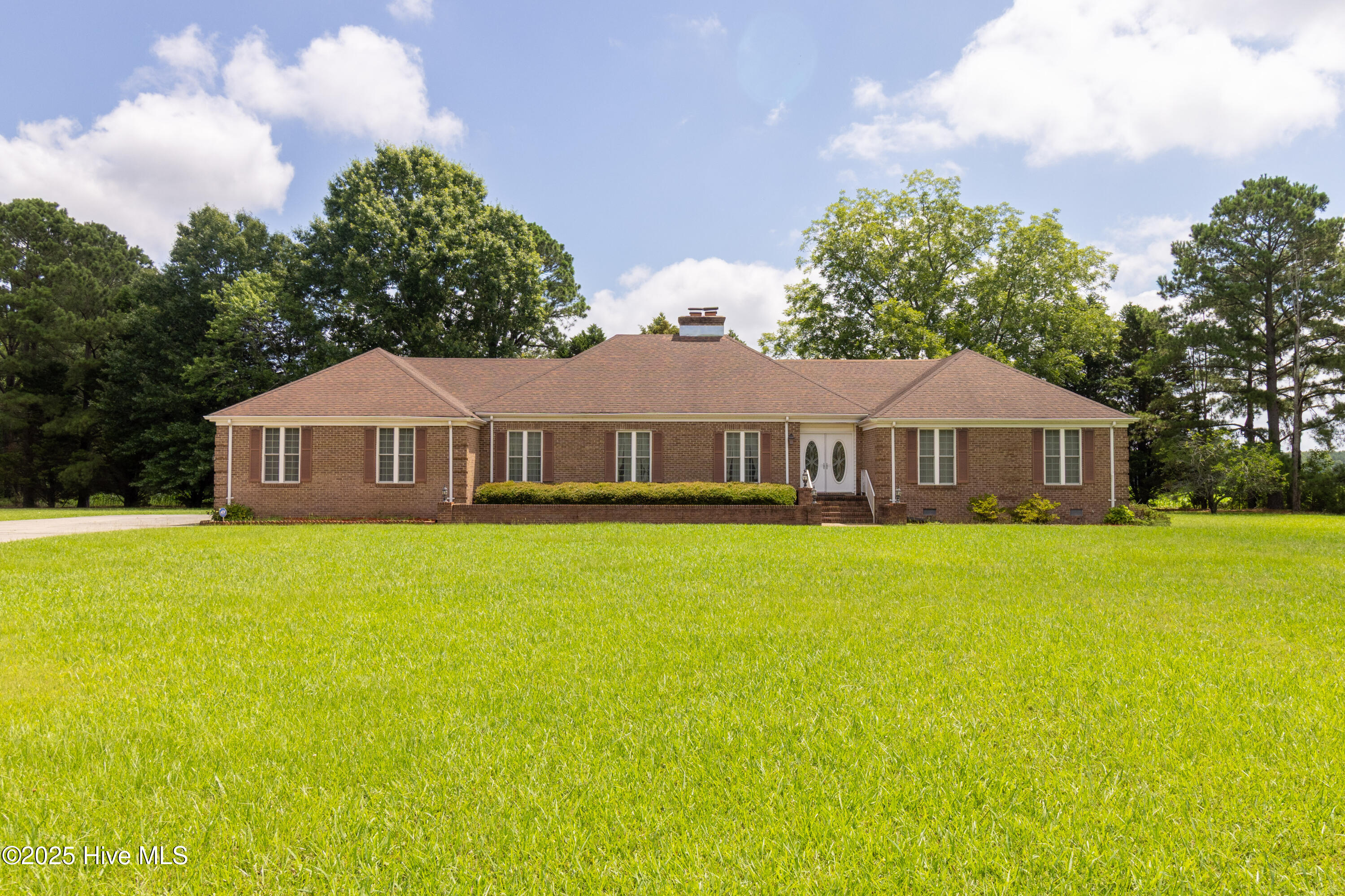 303 Snug Harbor Road Property Photo 1