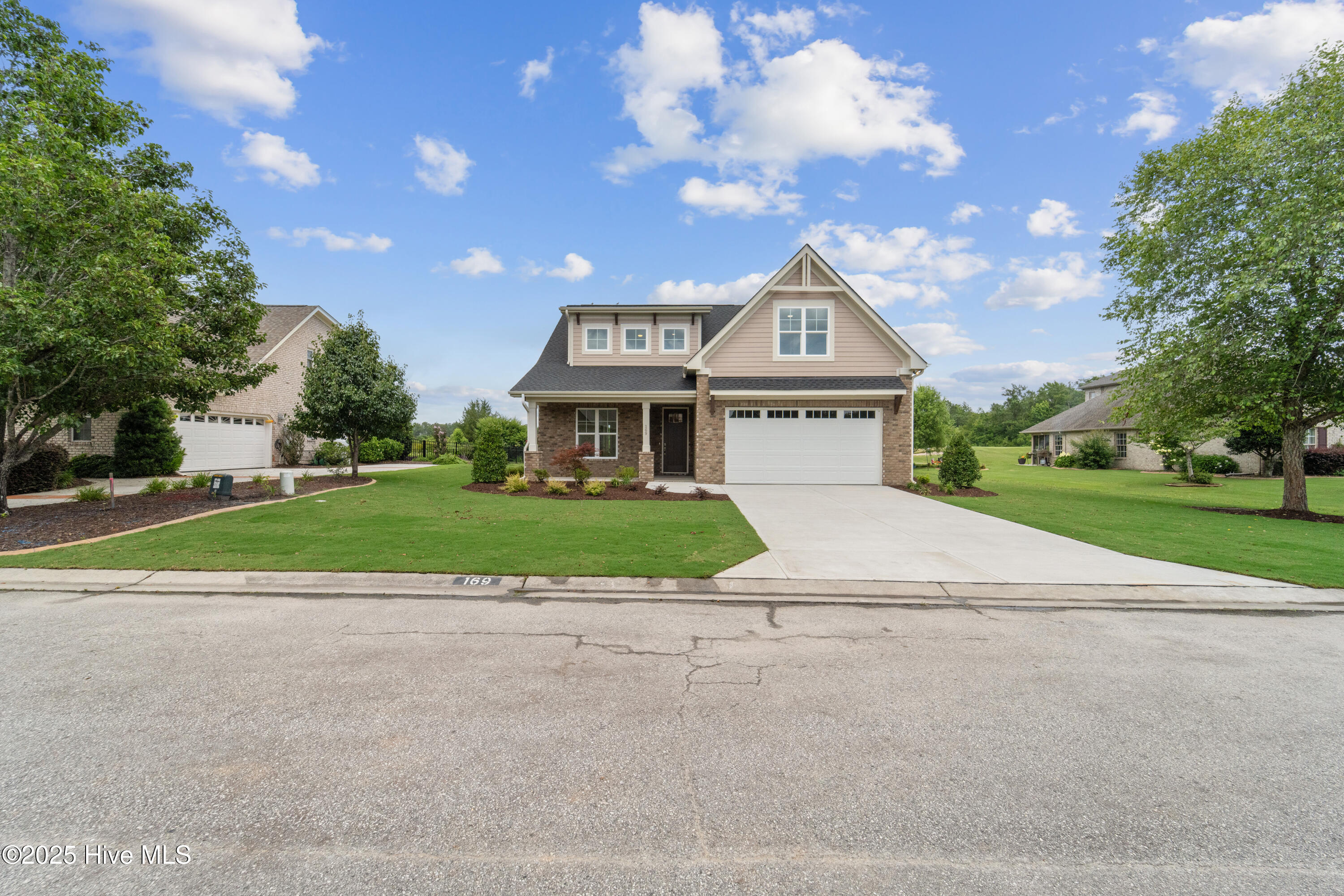 169 Windsor Court Property Photo 1