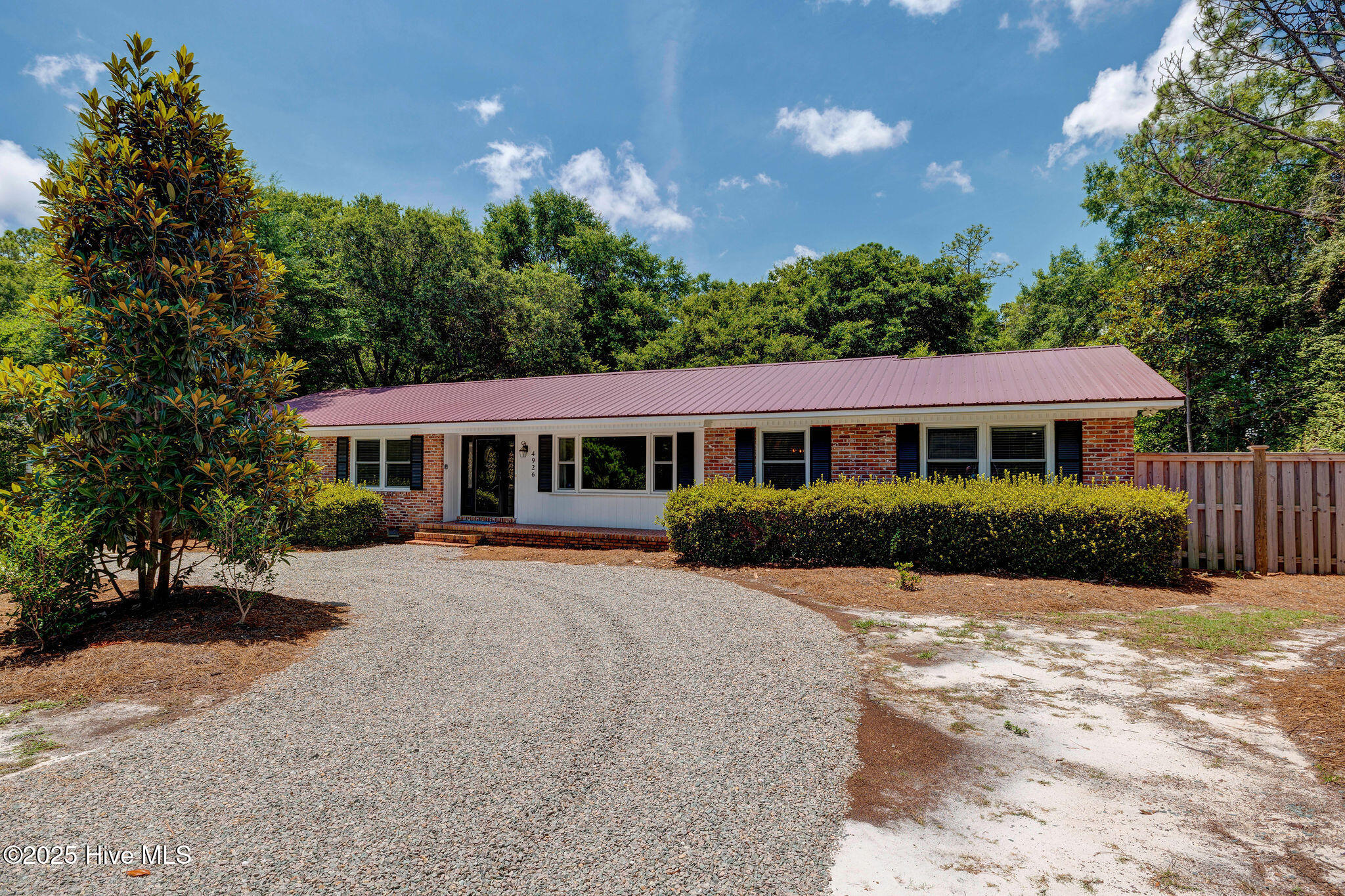 4926 Oriole Drive Property Photo 1