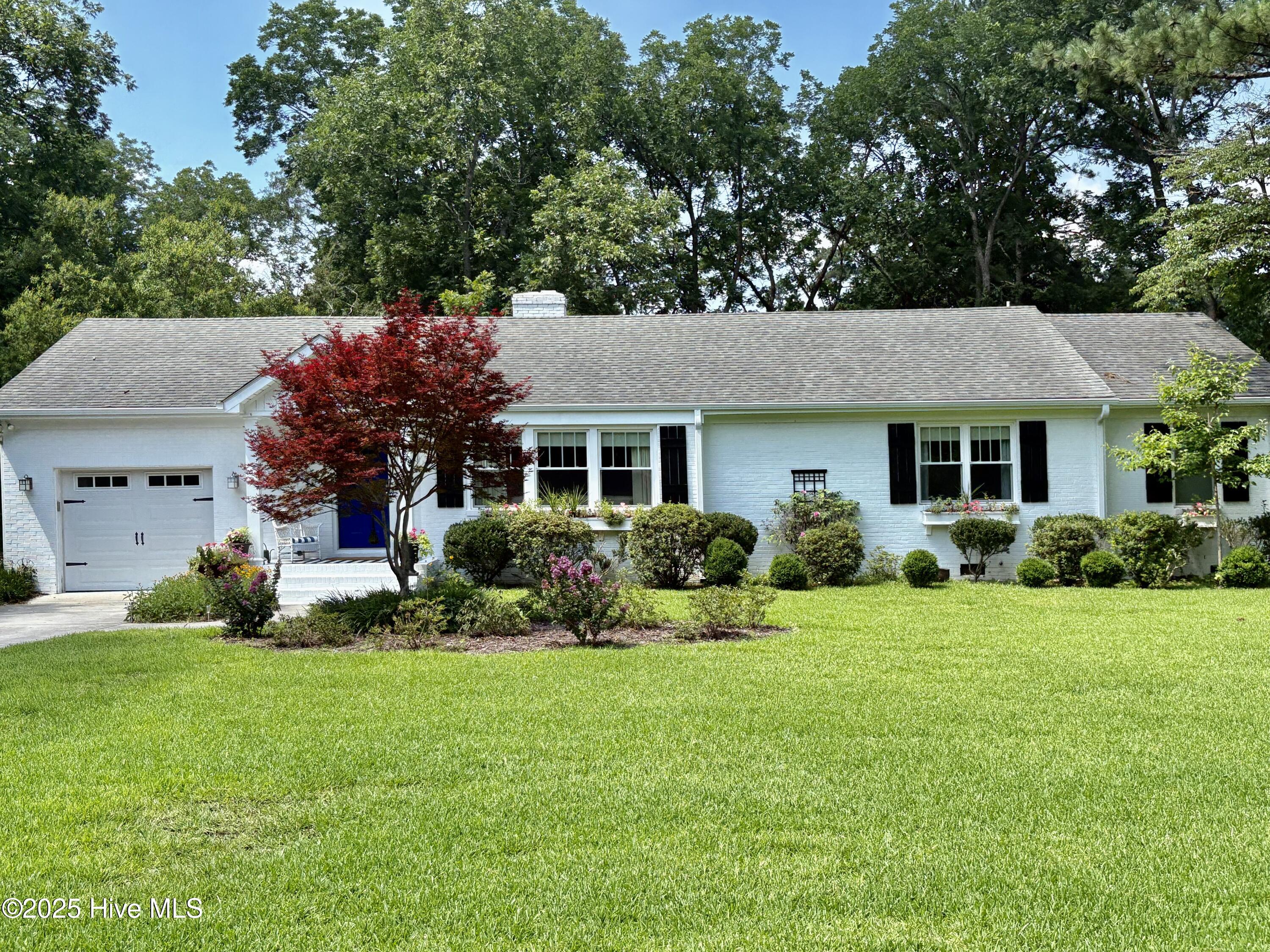 4504 Country Club Road Property Photo 1