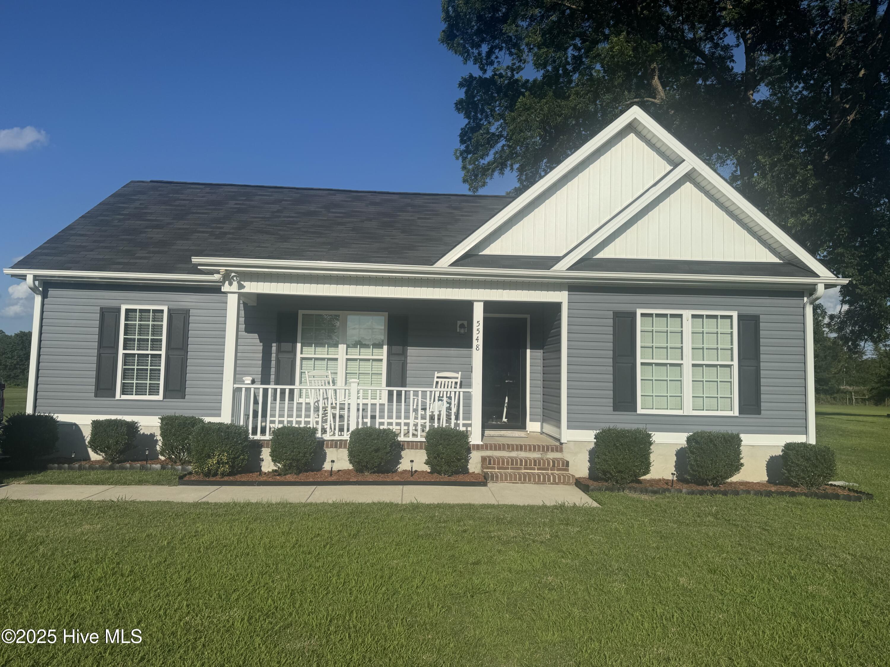 5548 Wellons Court Property Photo 1