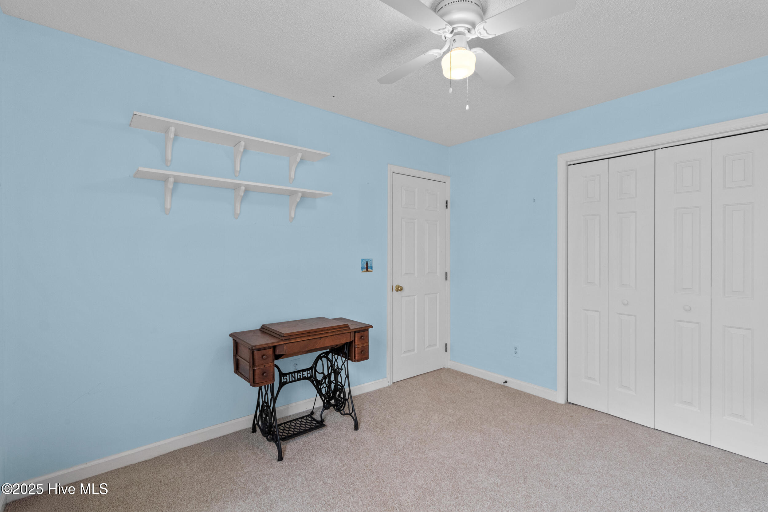 403 Bay Court Property Photo 18