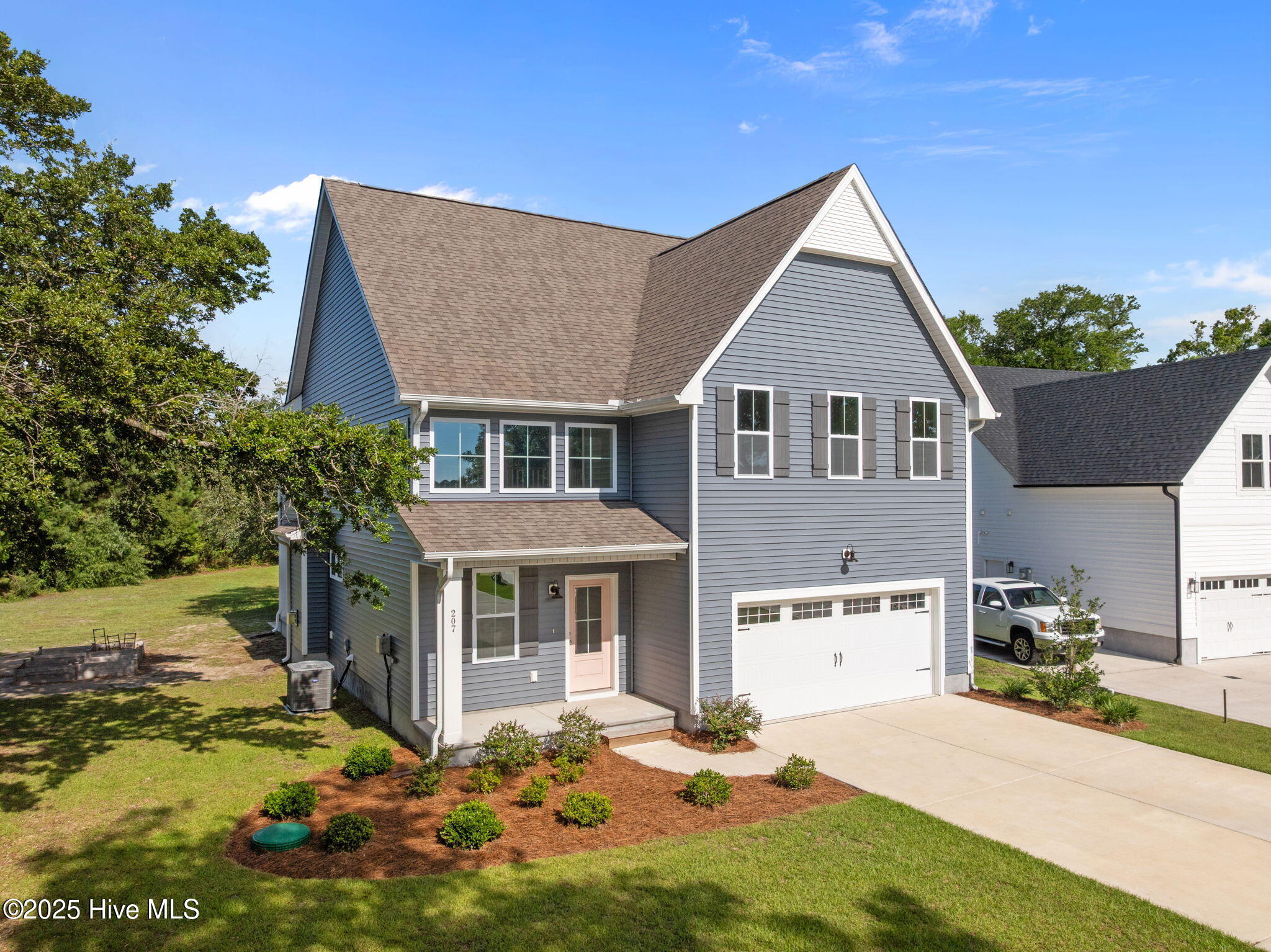 207 Willas Court Property Photo 1