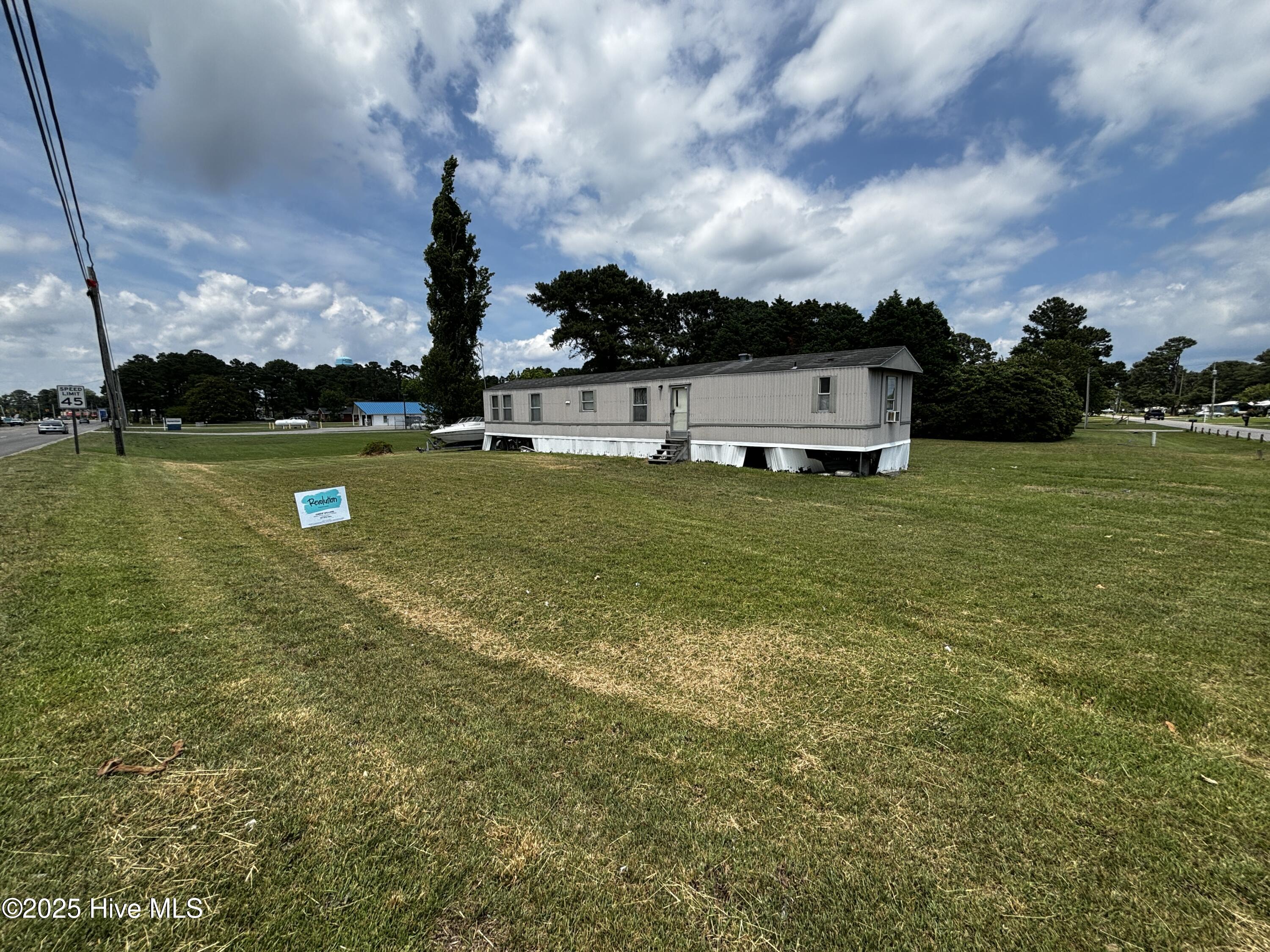 101 Edgewater Drive Property Photo 1
