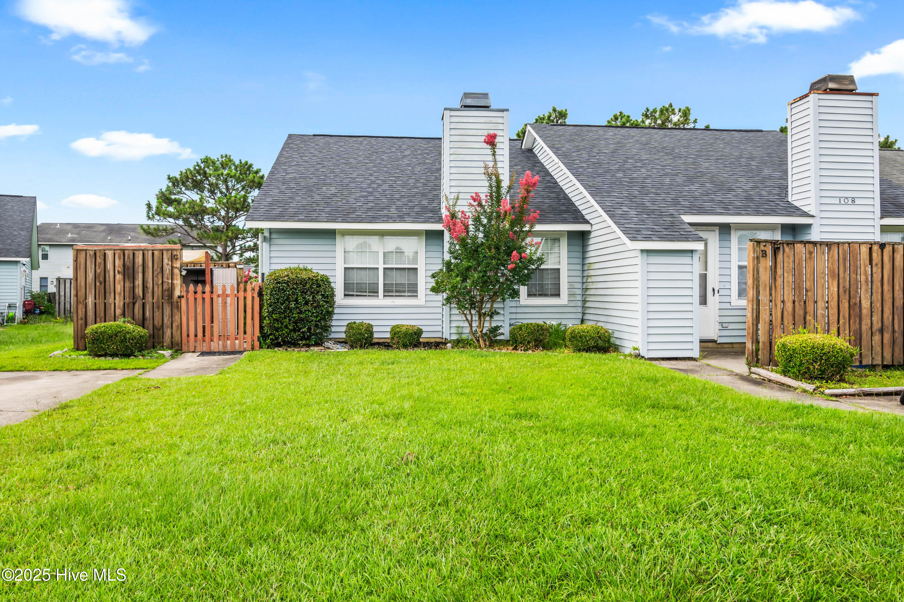 108 Witten Circle C Property Photo 1