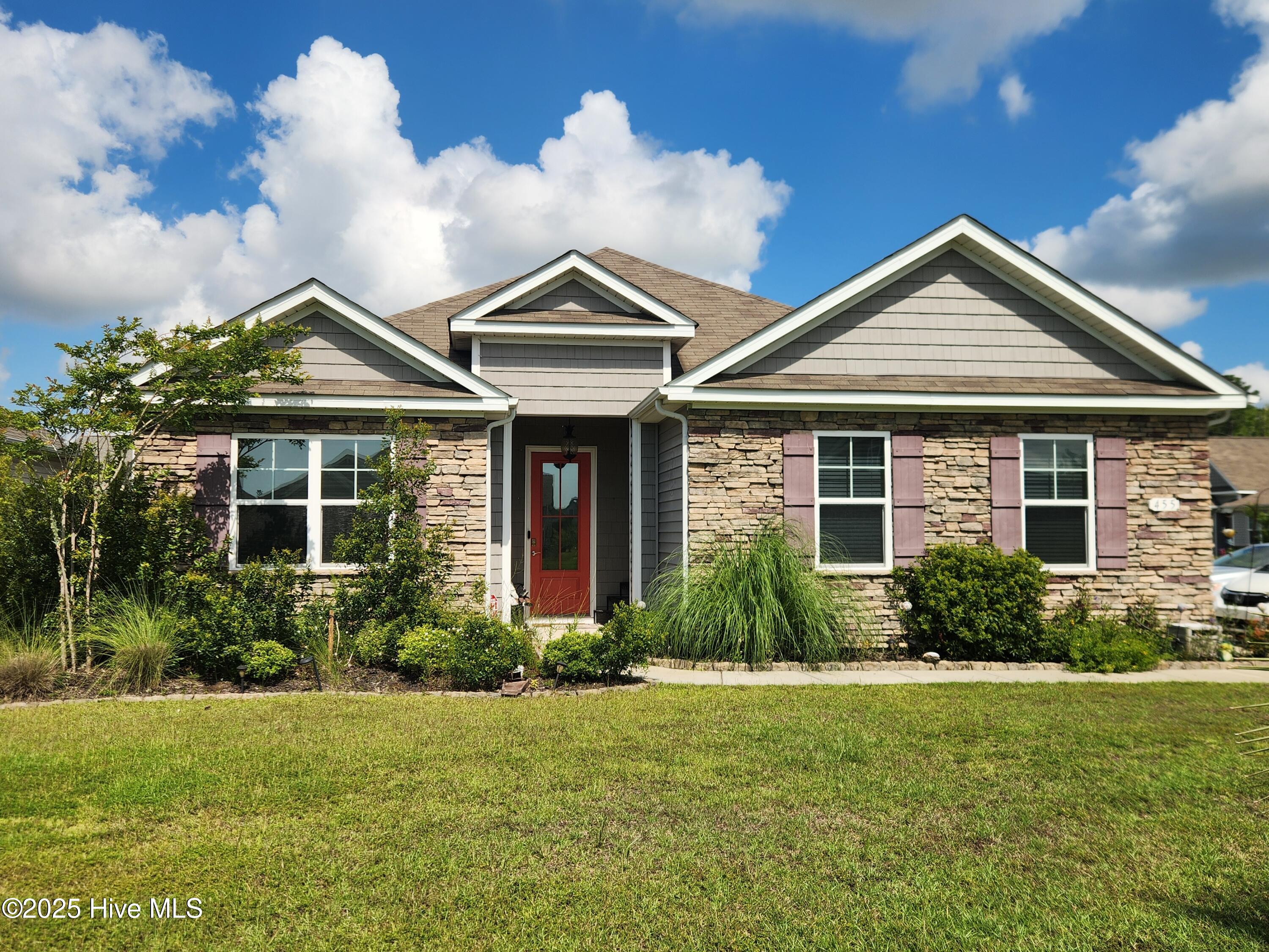 455 Cornflower Street Property Photo 1