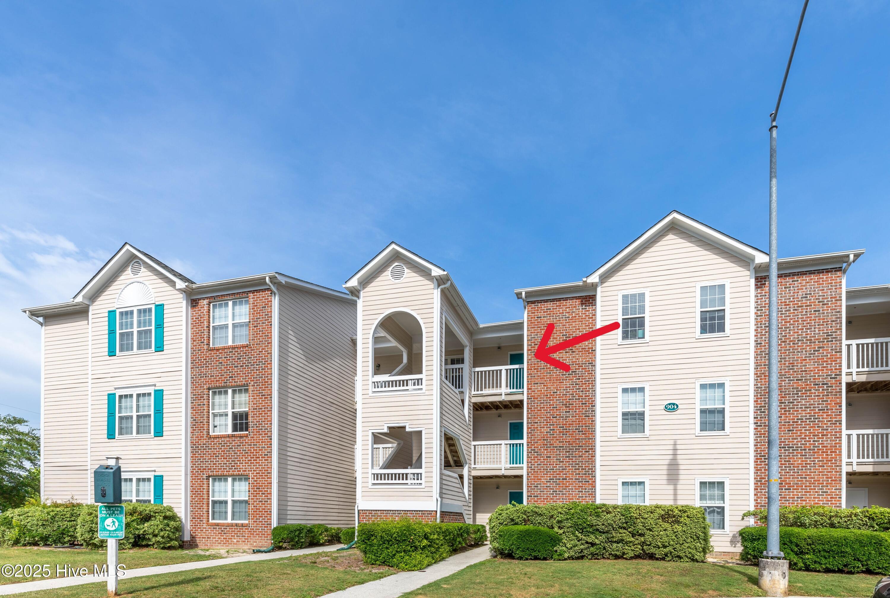 904 Litchfield Way Apt J Property Photo 1
