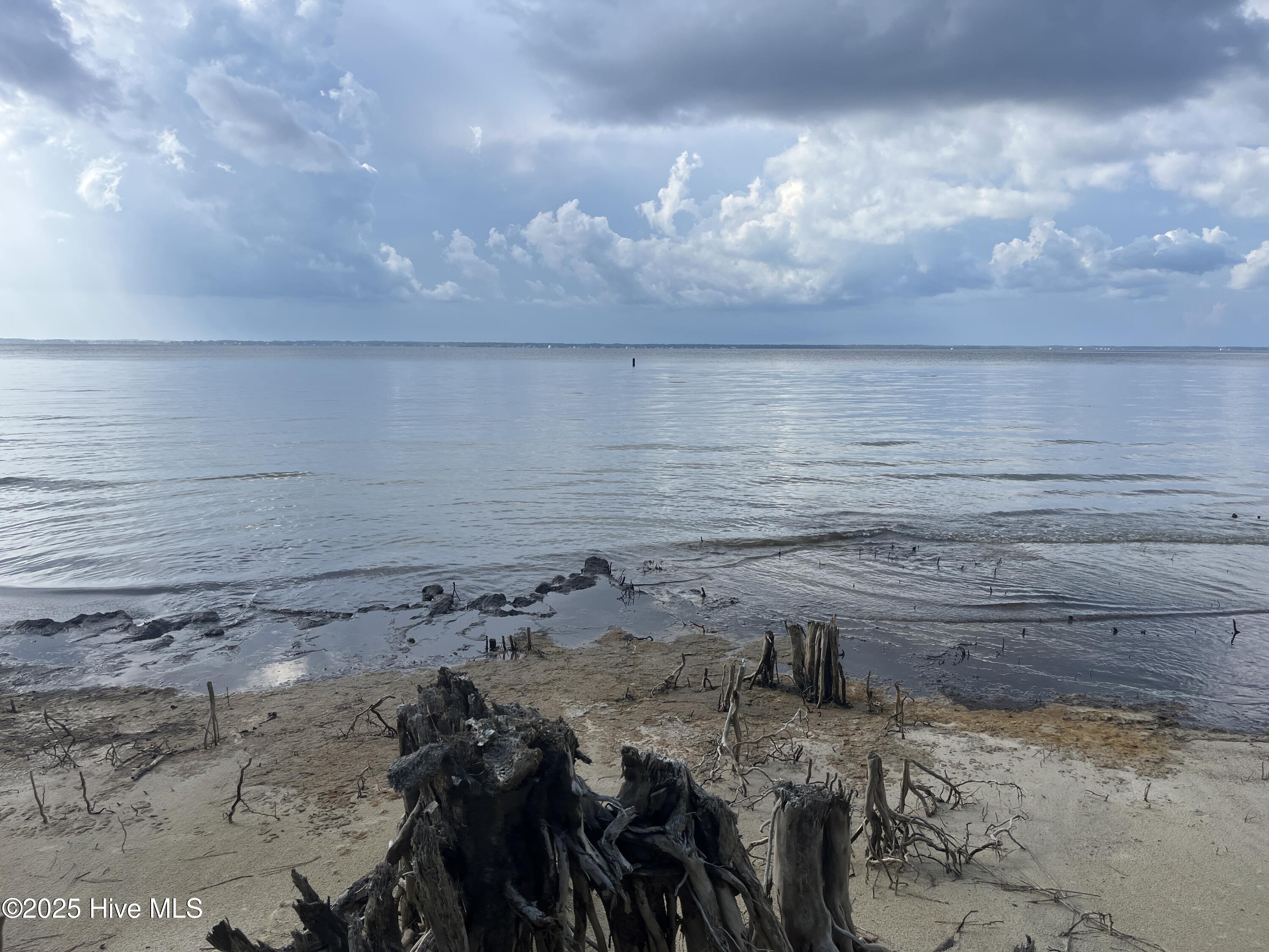 309 Garbacon Drive Property Photo 8