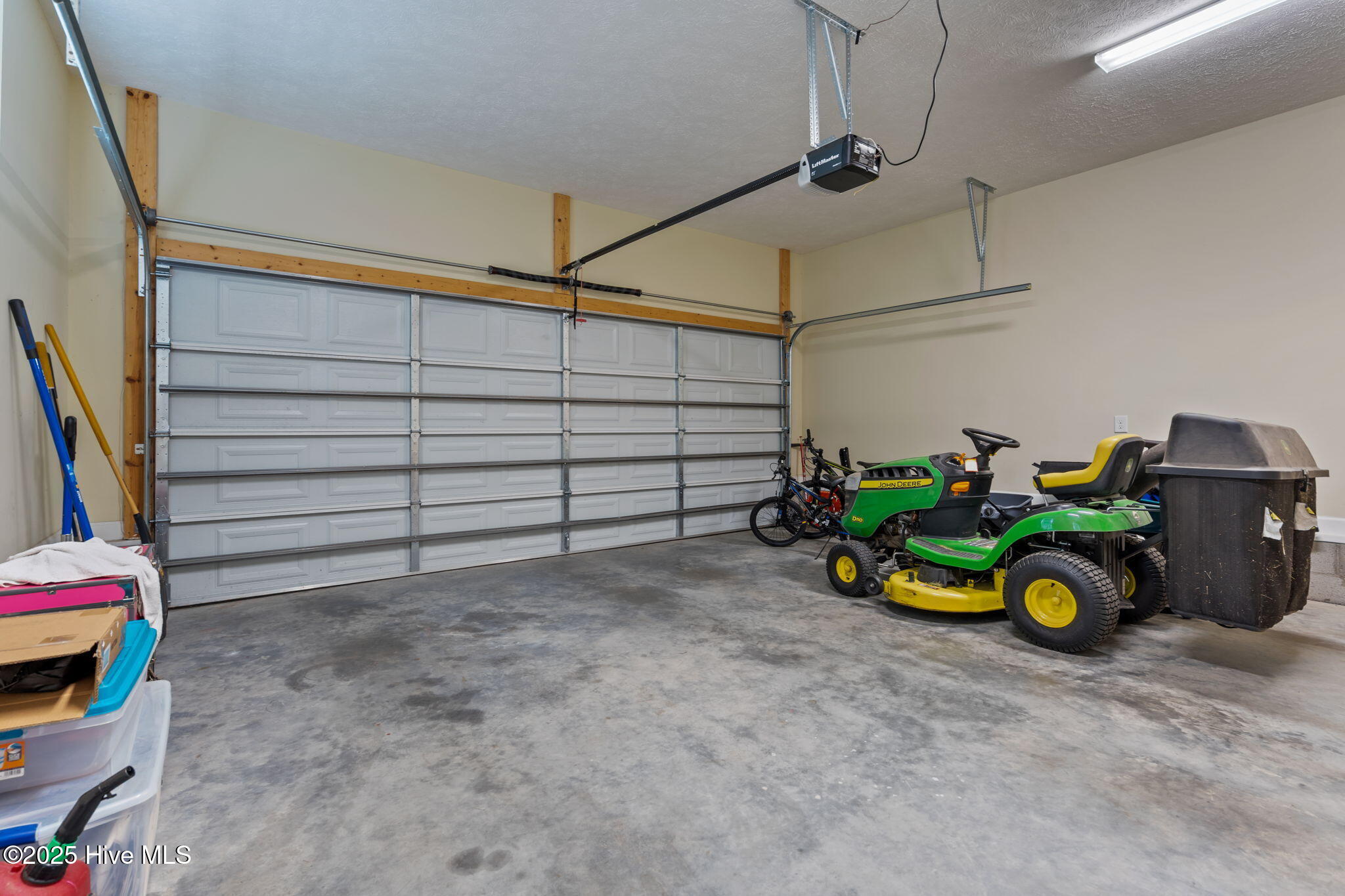 430 Tyner Avenue Property Photo 33