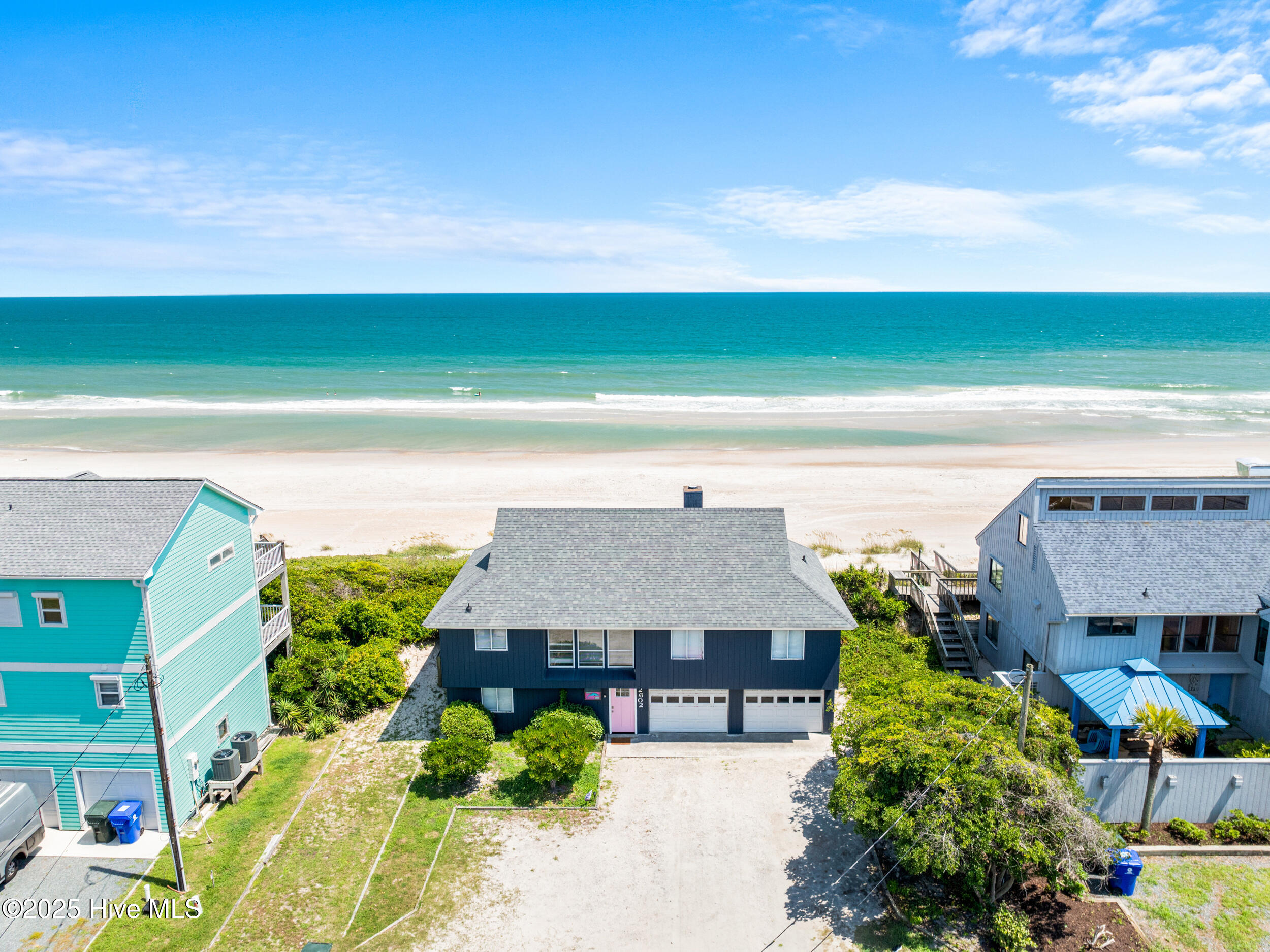 2602 S Shore Drive Property Photo 1