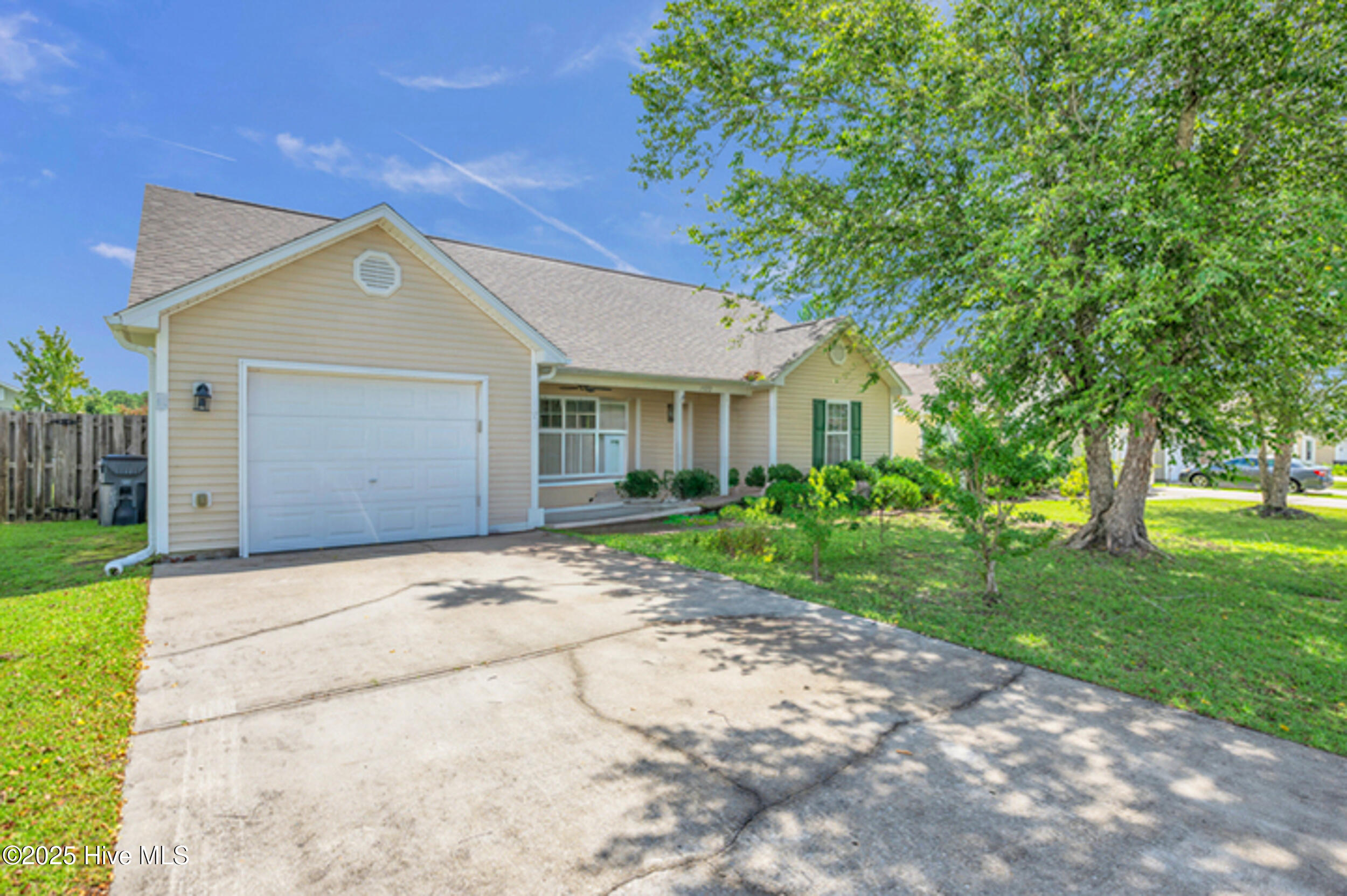 1522 Pine Harbor Way Property Photo 1