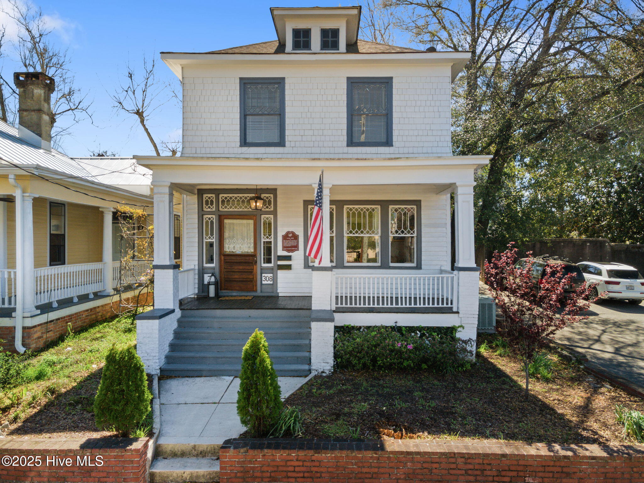 308 Dock Street Upper Property Photo 1