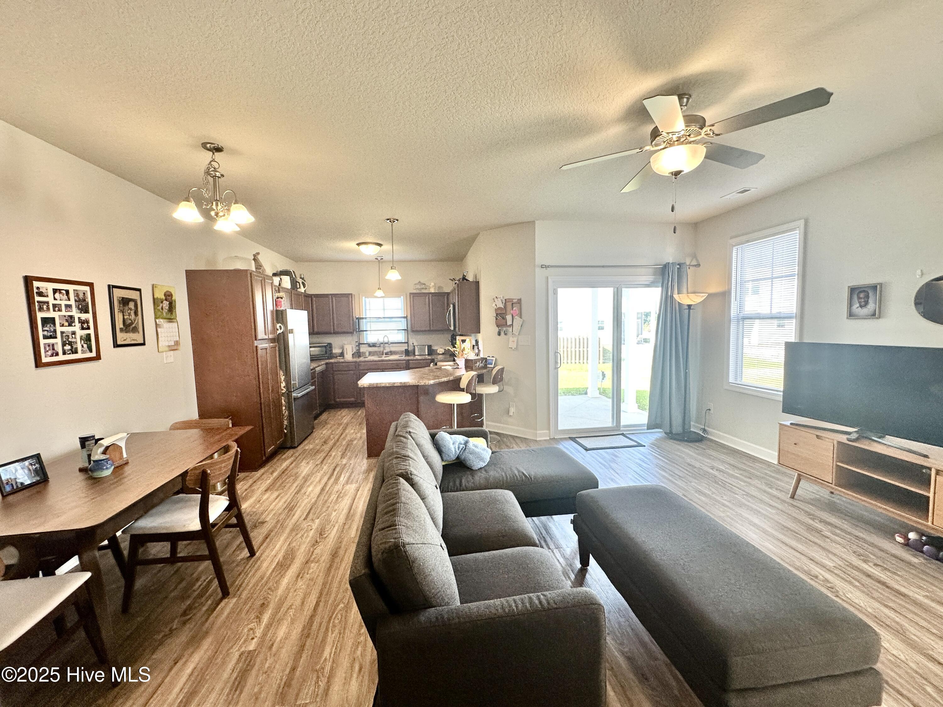 303 Otis Lane Property Photo 4