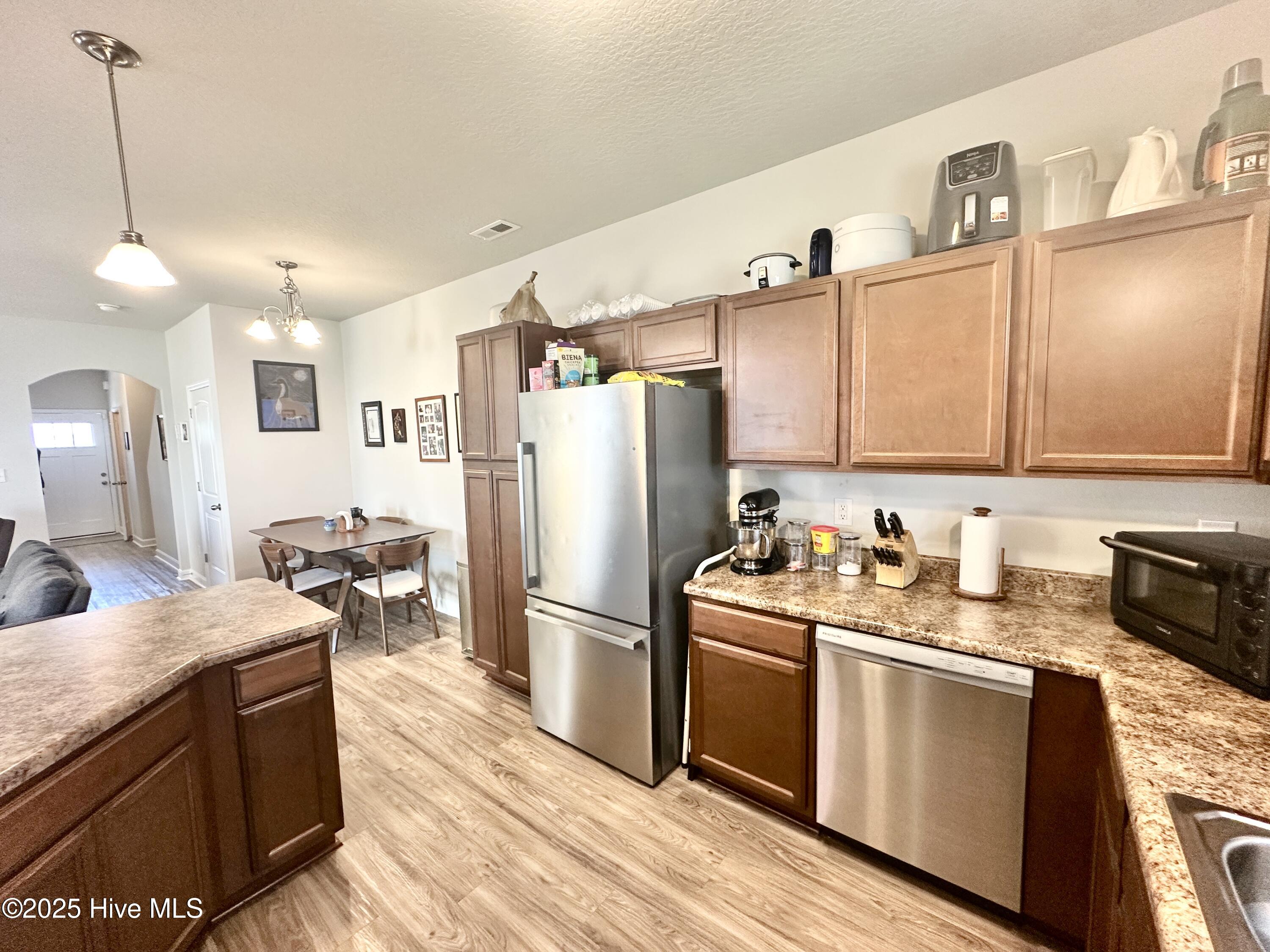 303 Otis Lane Property Photo 7