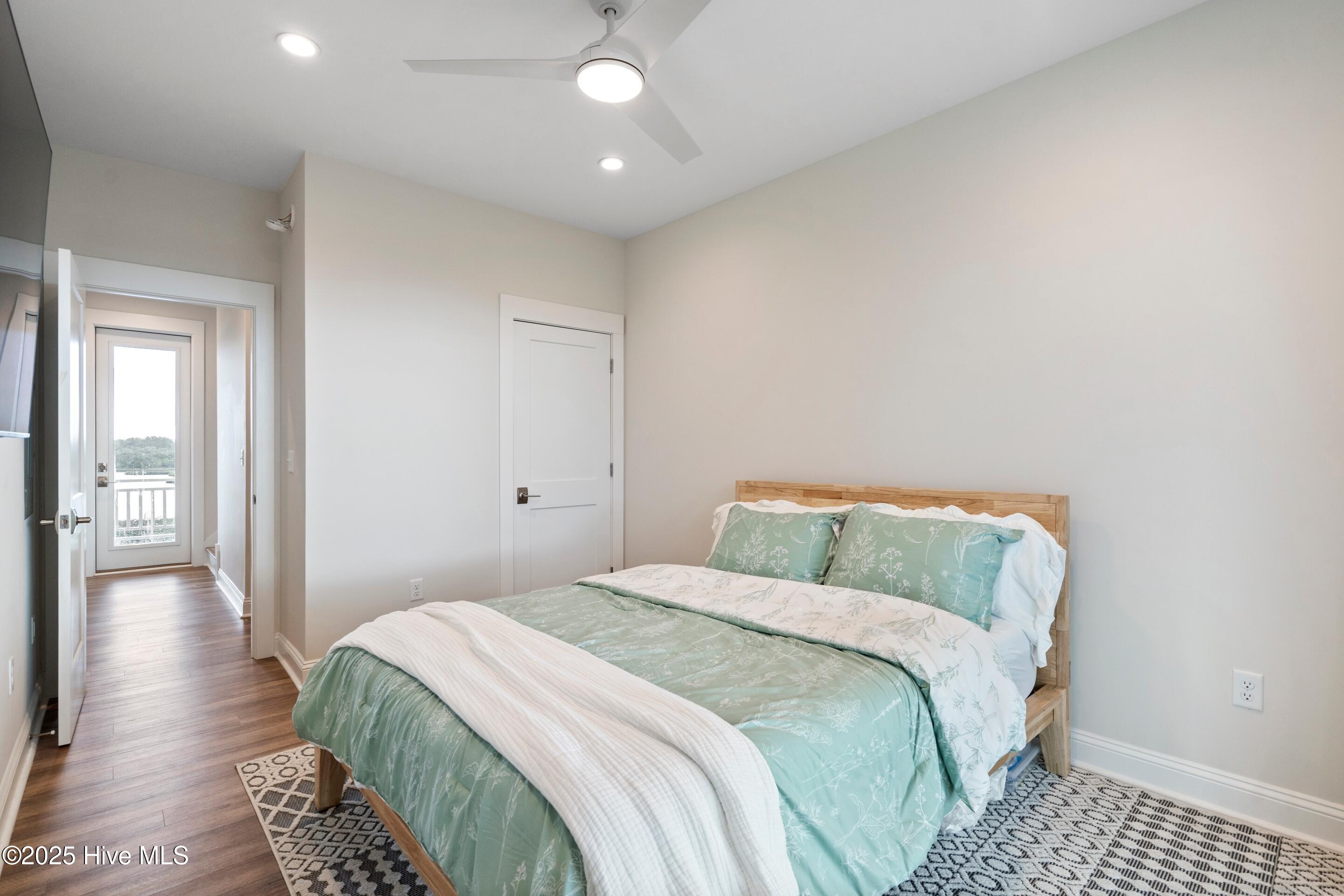 3611 Island Drive Property Photo 35