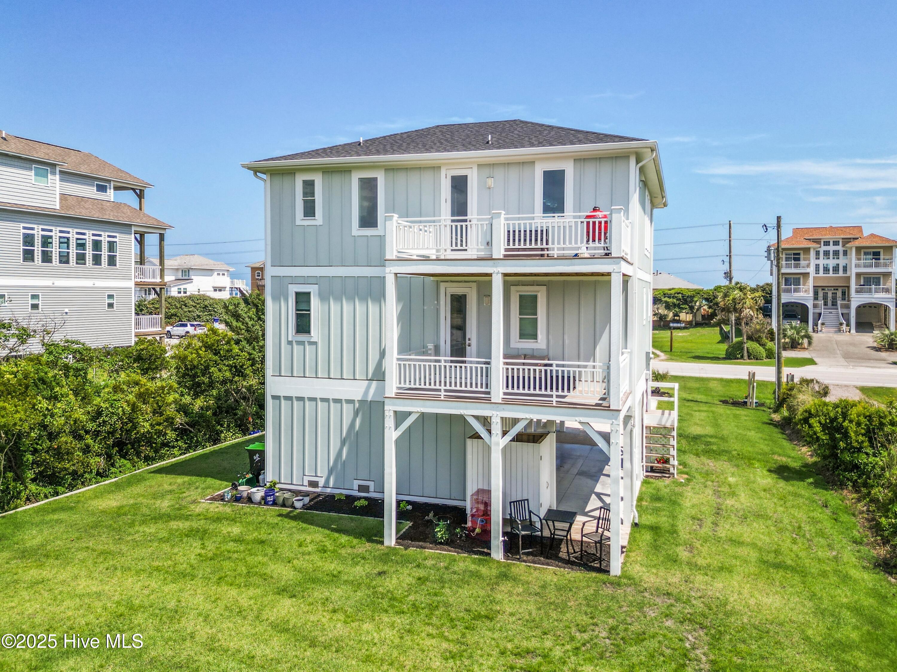 3611 Island Drive Property Photo 47