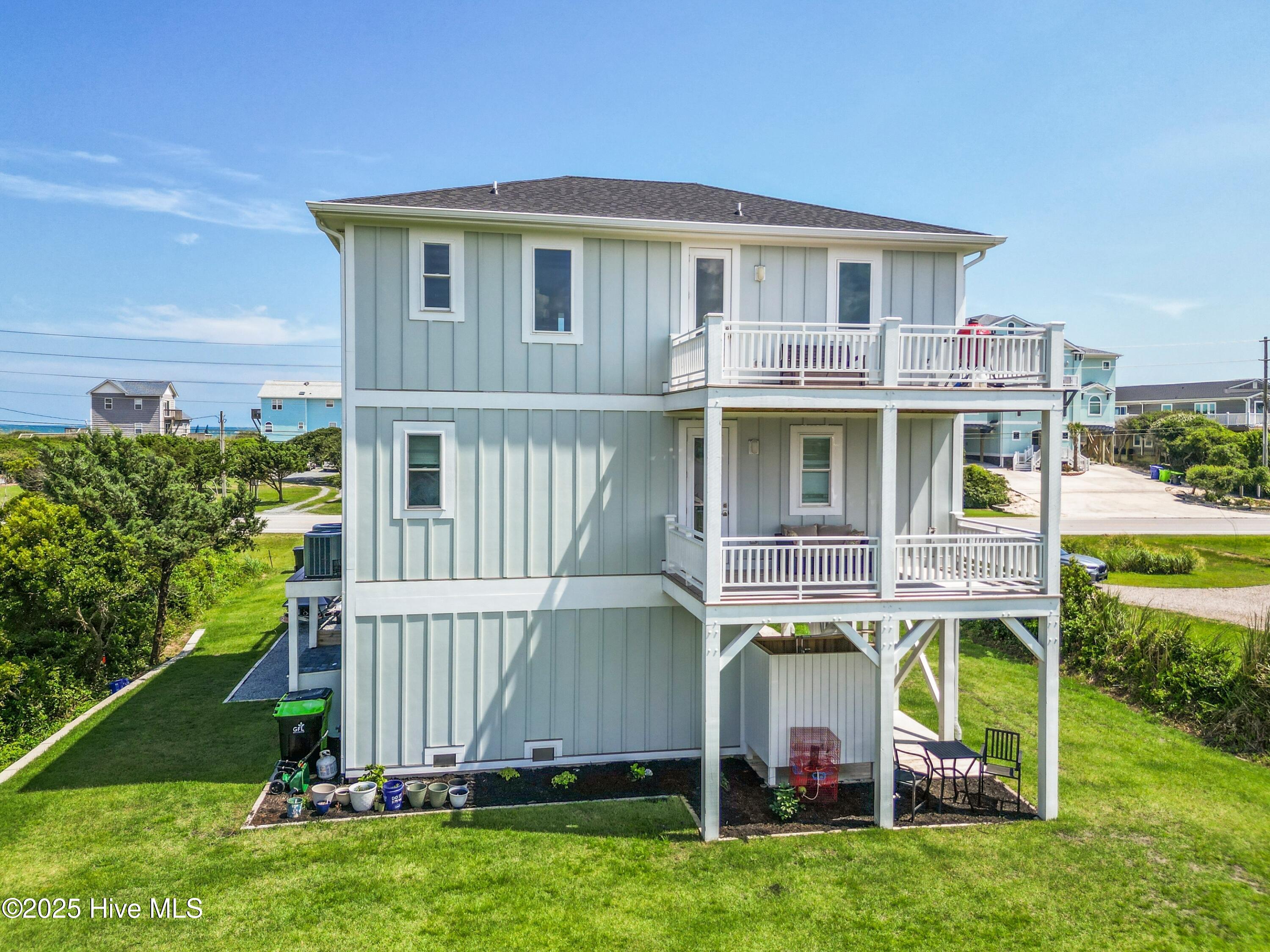 3611 Island Drive Property Photo 48
