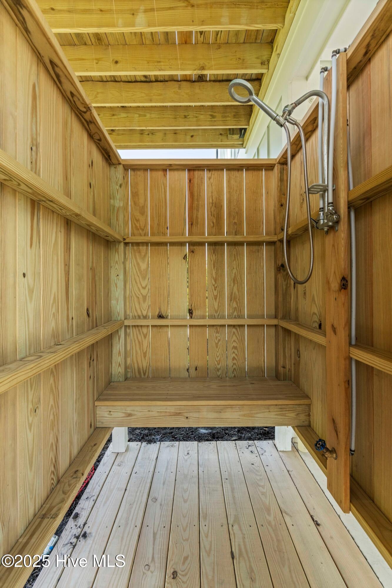 3611 Island Drive Property Photo 58