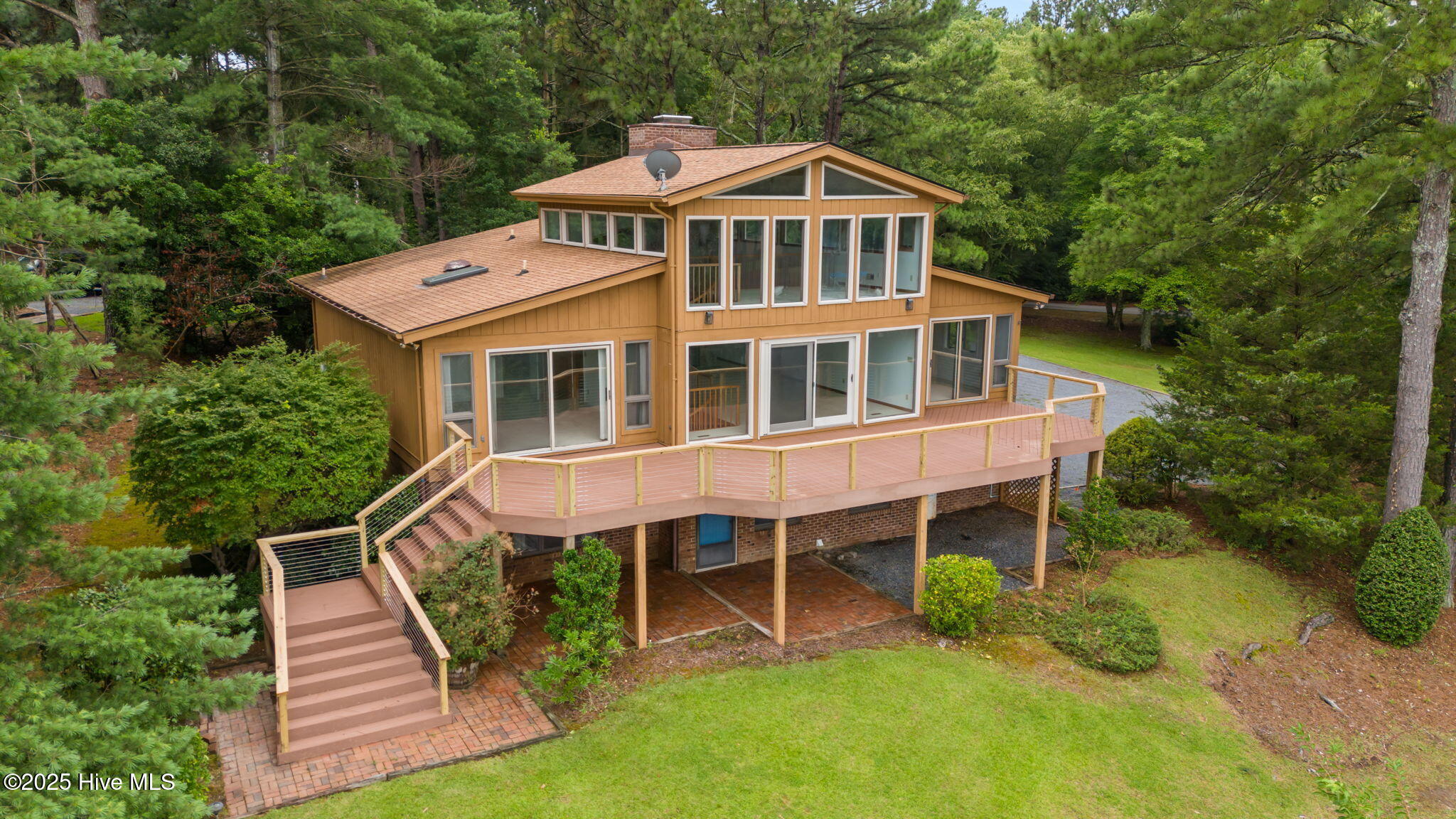 143 Edgewater Drive Property Photo 1