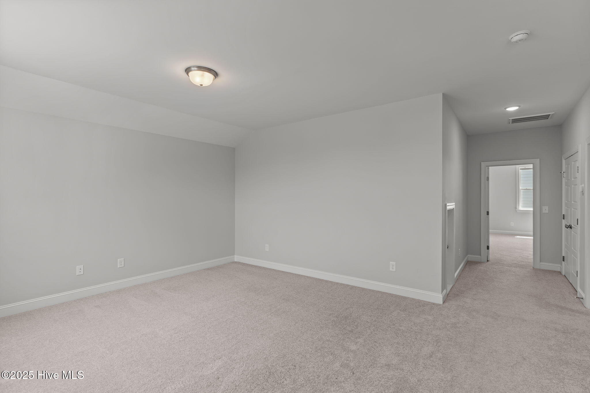 275 Sailor Sky Way Property Photo 16