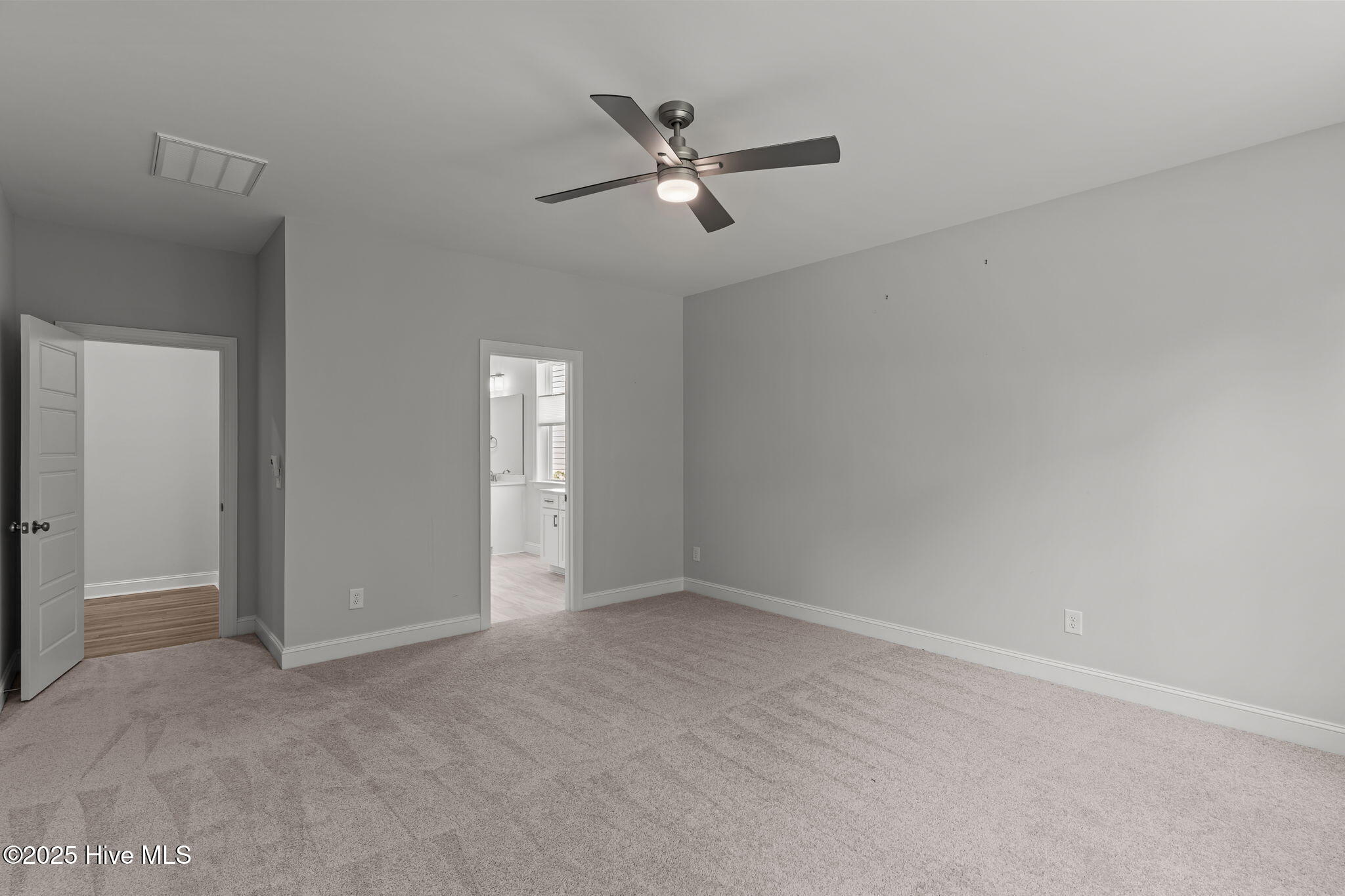 275 Sailor Sky Way Property Photo 18