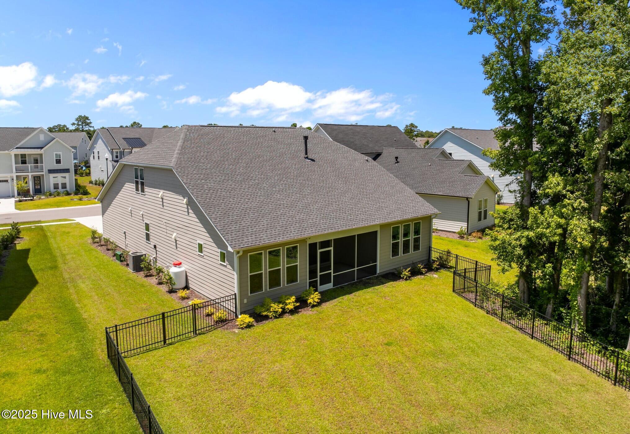 275 Sailor Sky Way Property Photo 24