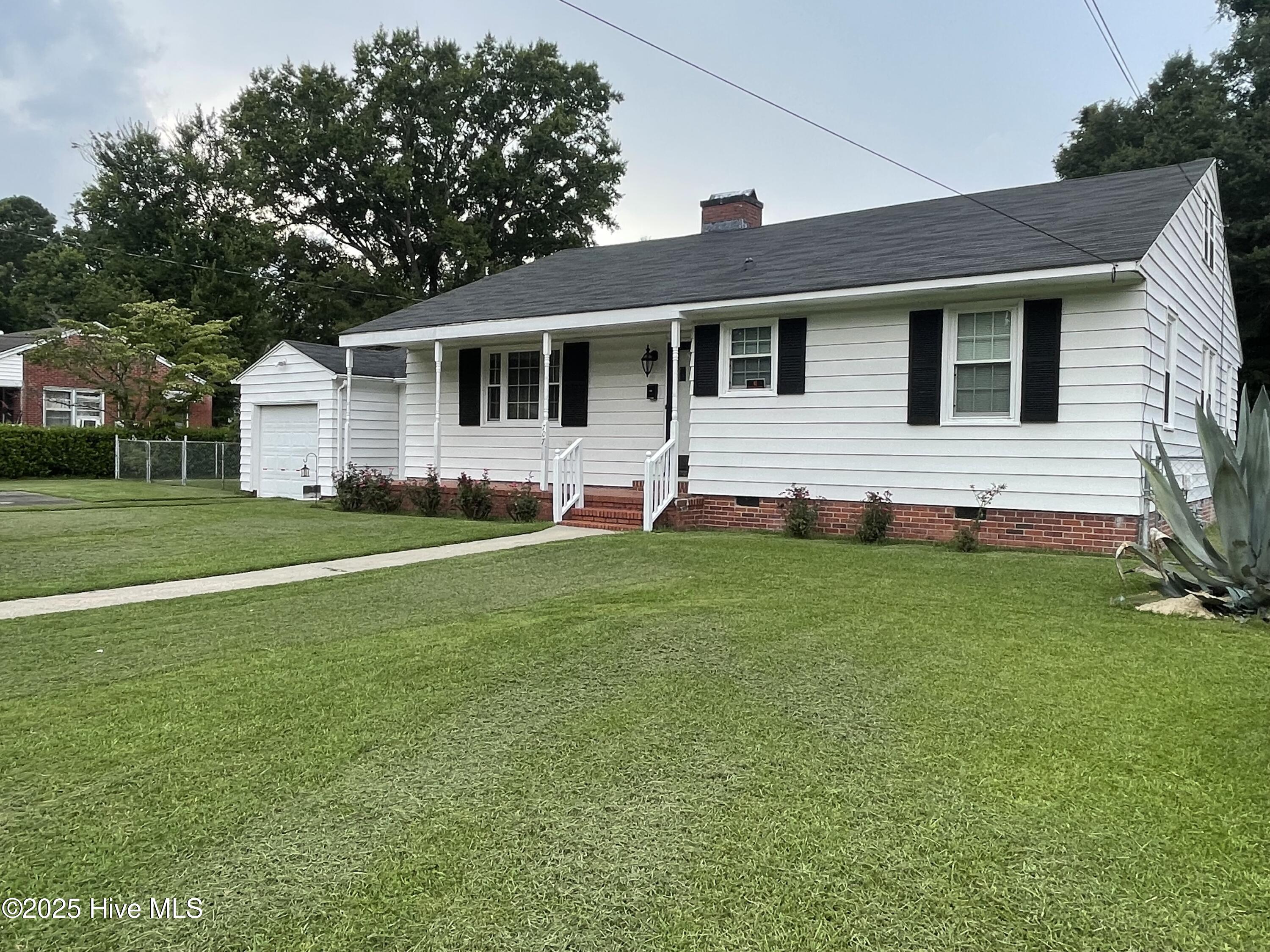 707 Cameron Drive Property Photo 2