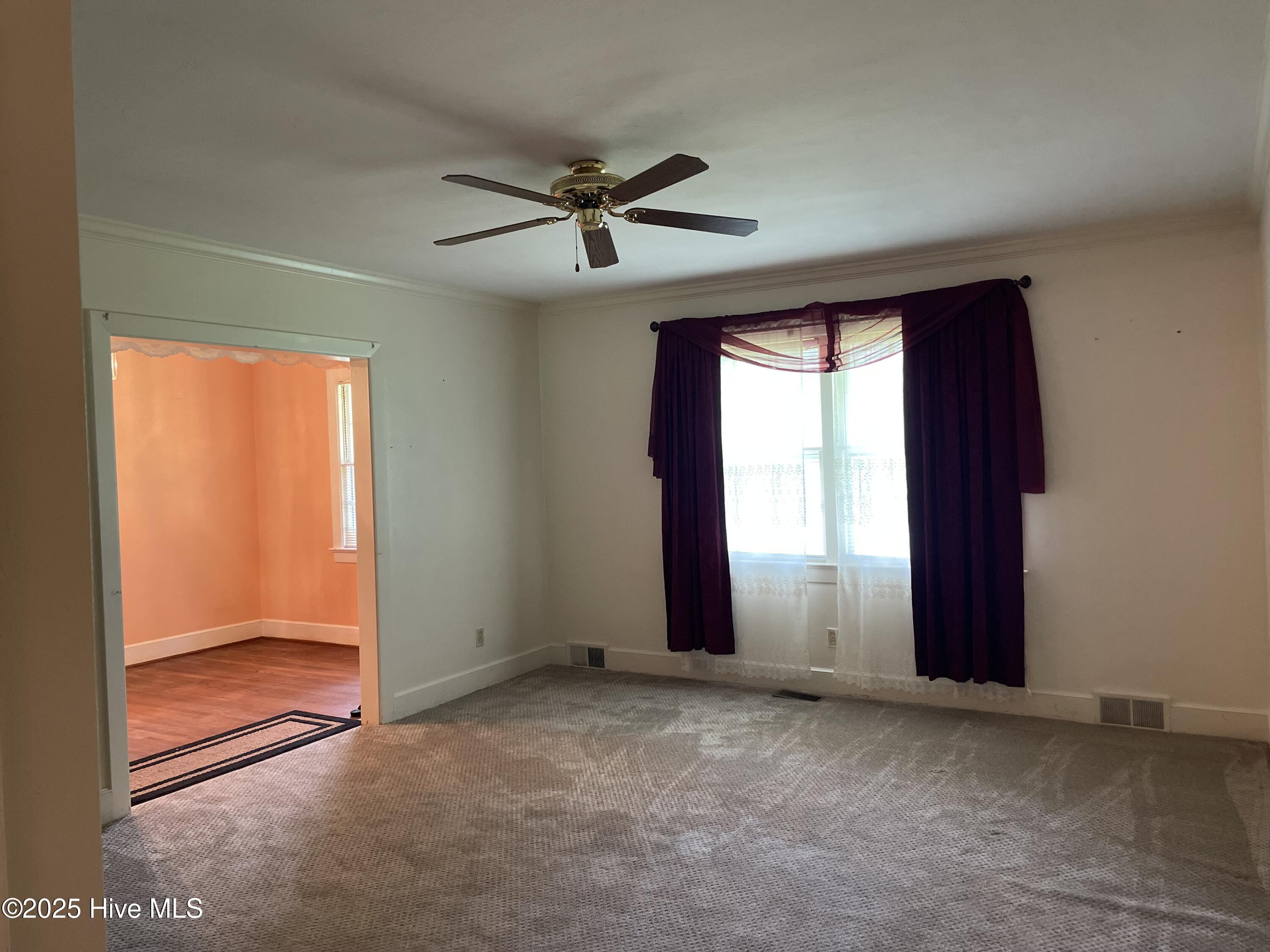 707 Cameron Drive Property Photo 10