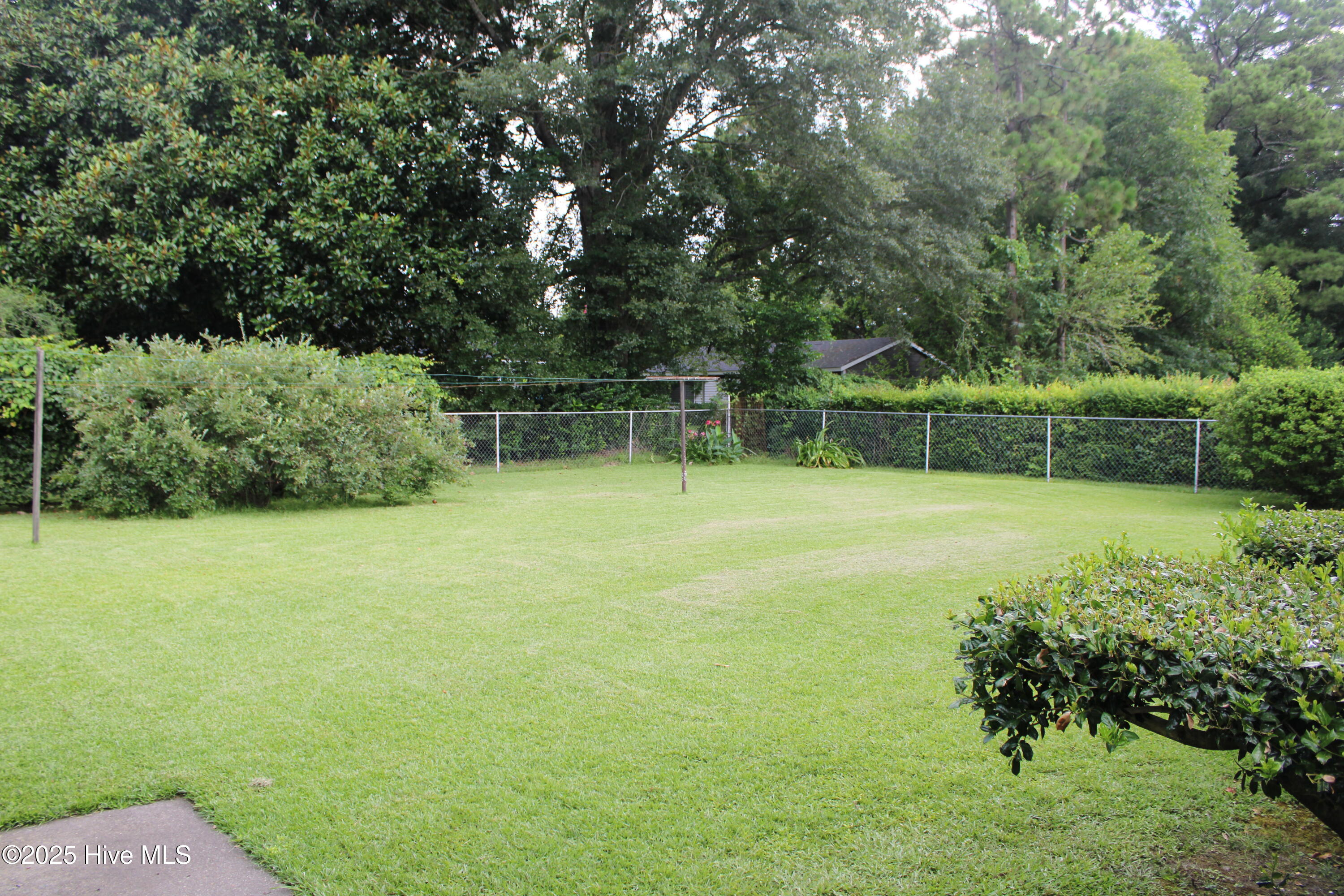 707 Cameron Drive Property Photo 18