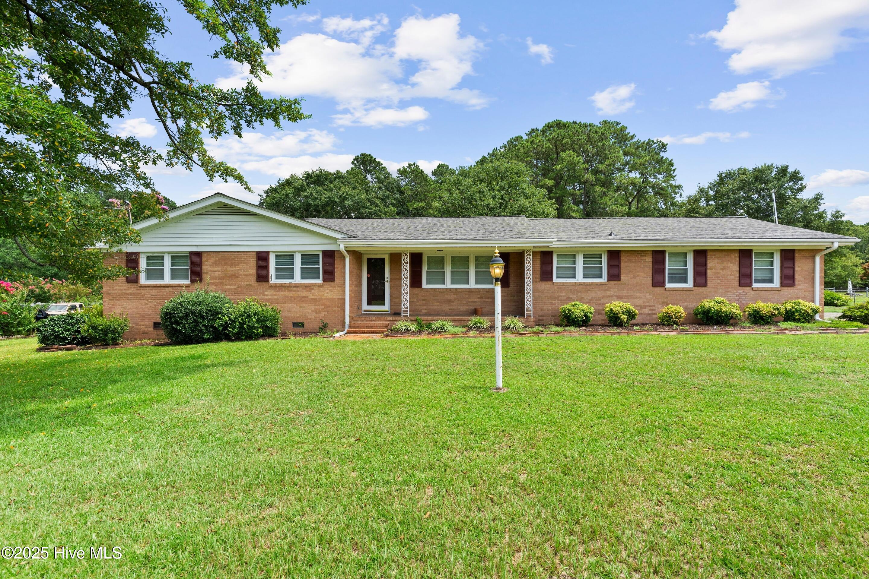 612 Ridge Drive Property Photo 1