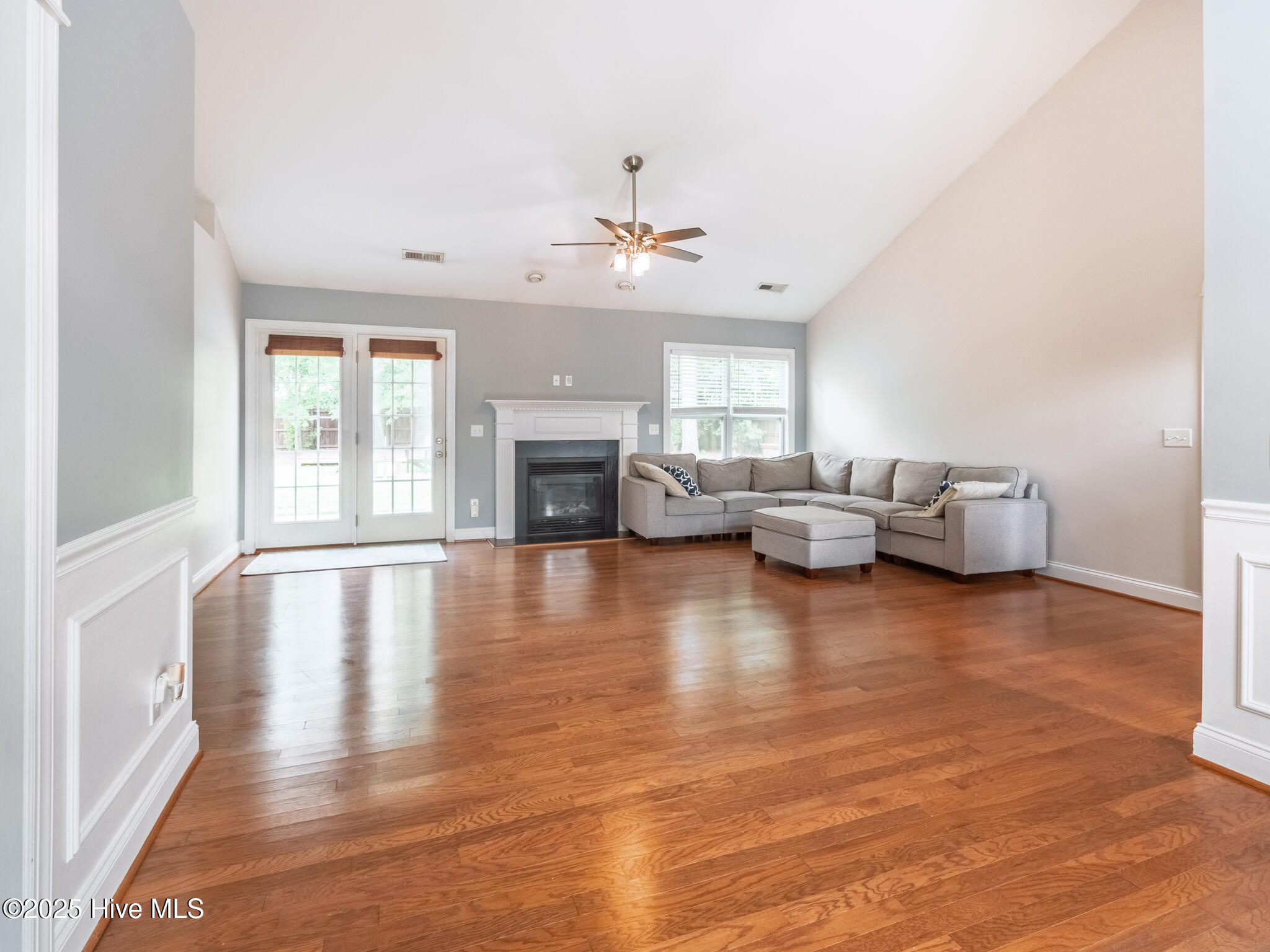 7065 Forest Bend Lane Property Photo 7
