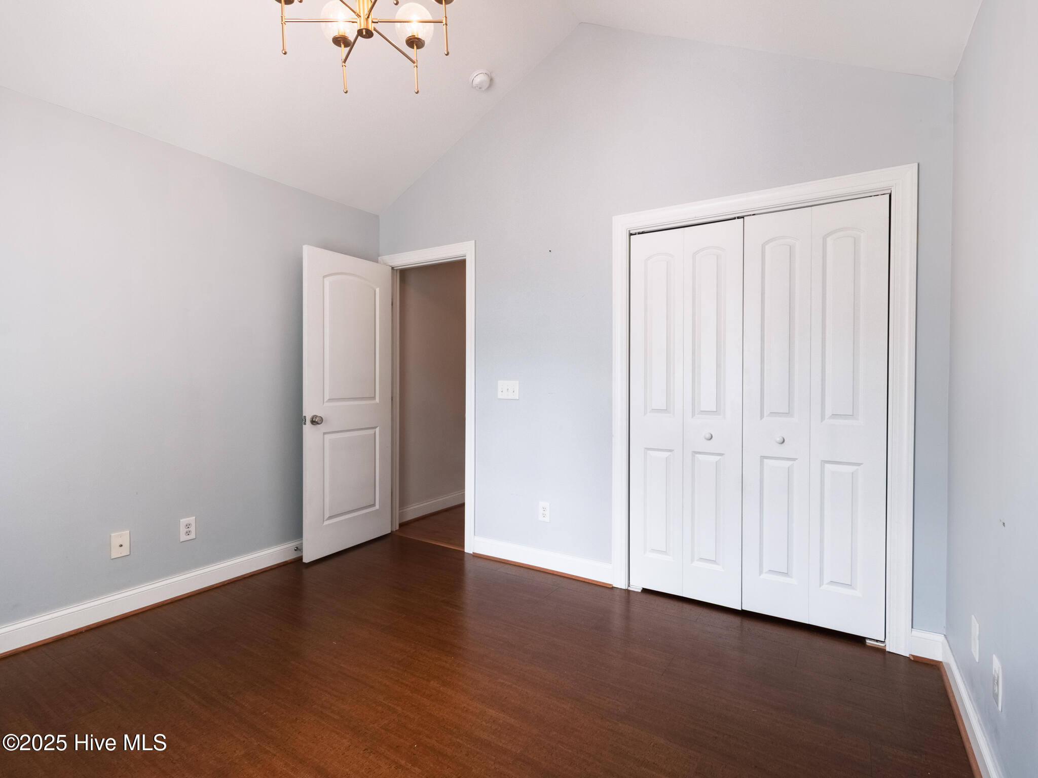 7065 Forest Bend Lane Property Photo 9
