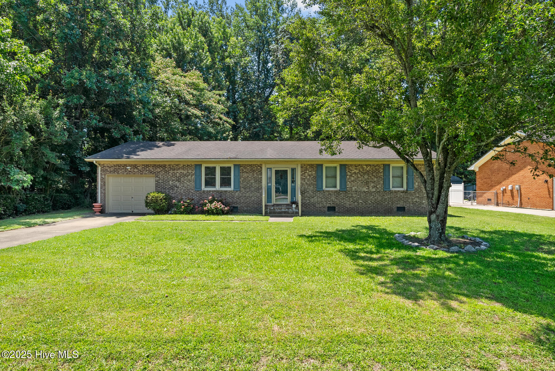 1613 Ulster Drive Property Photo 1