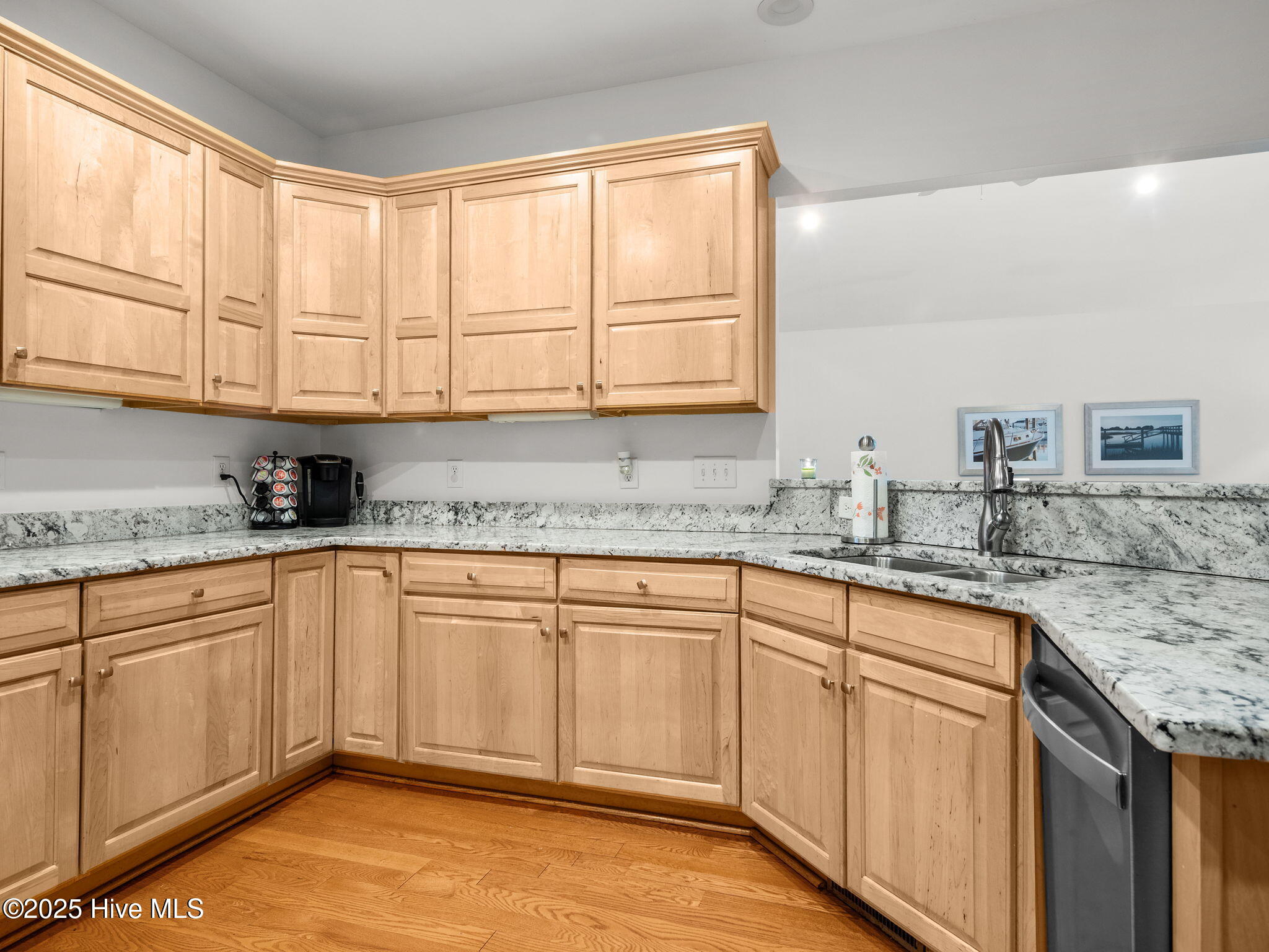 9706 Ashley Place Property Photo 11