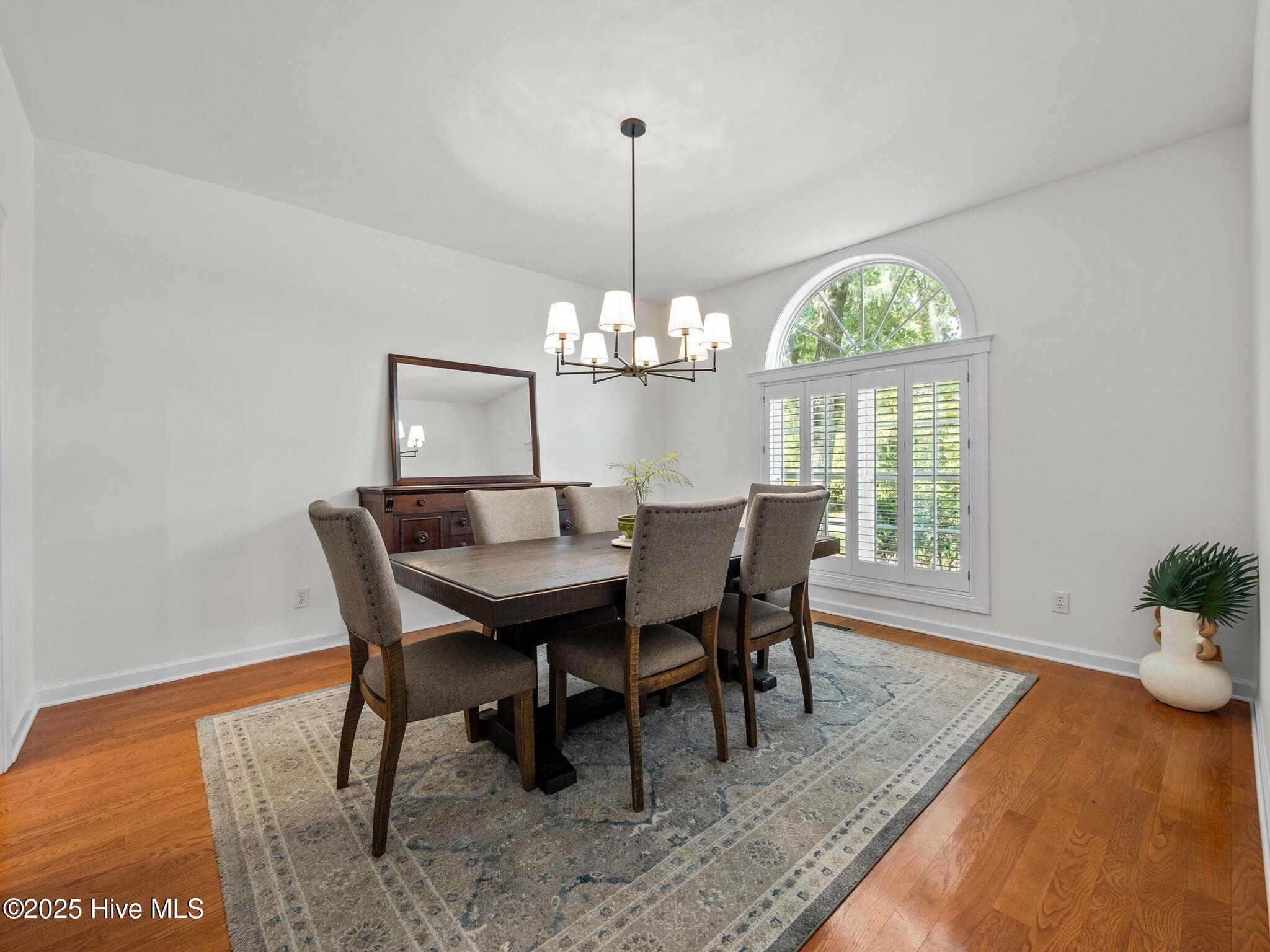 9706 Ashley Place Property Photo 15
