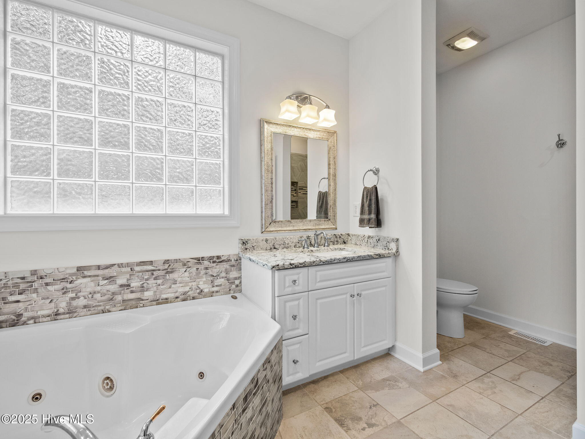9706 Ashley Place Property Photo 23