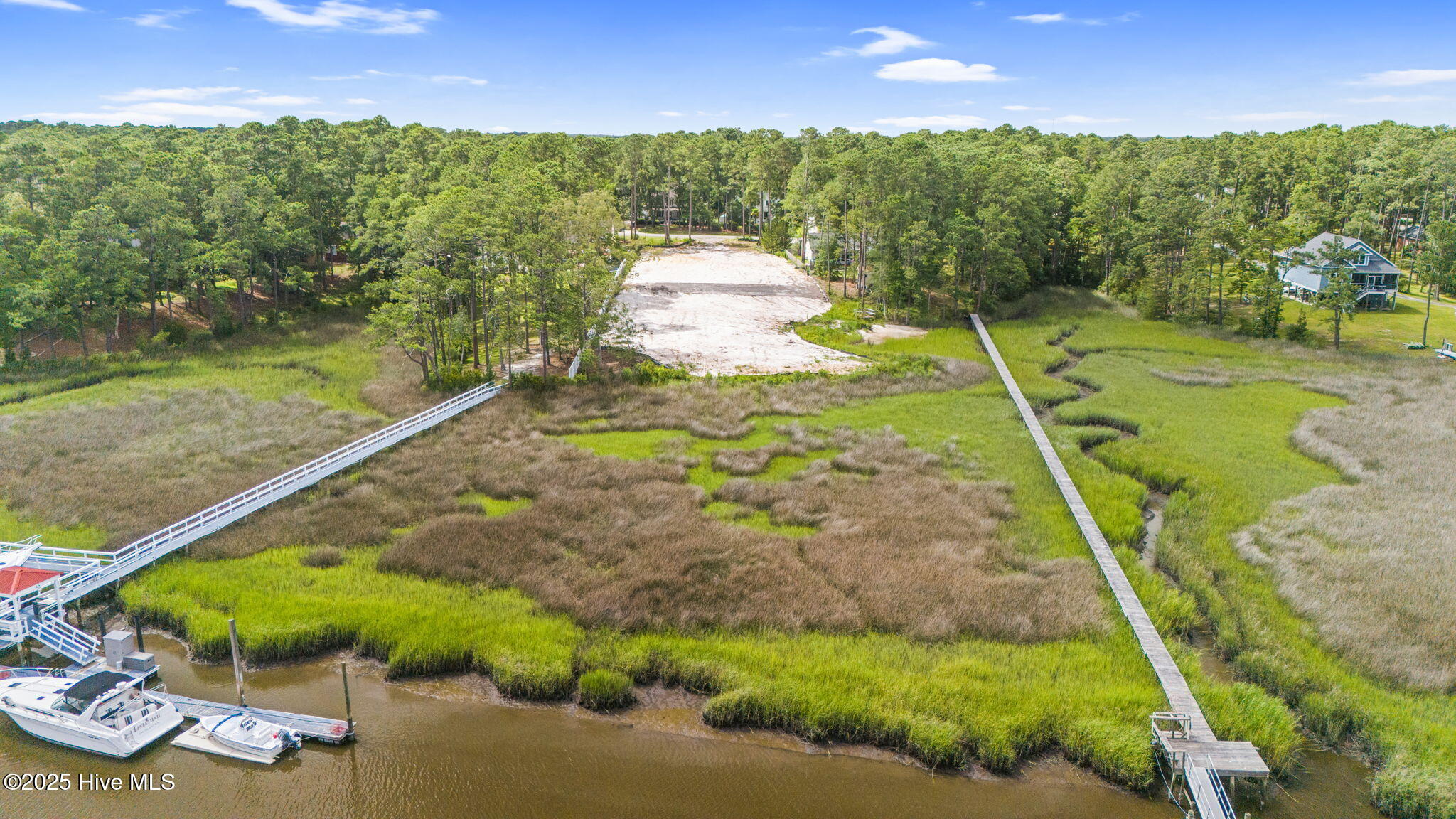 6487 Walden Pond Lane Property Photo 2