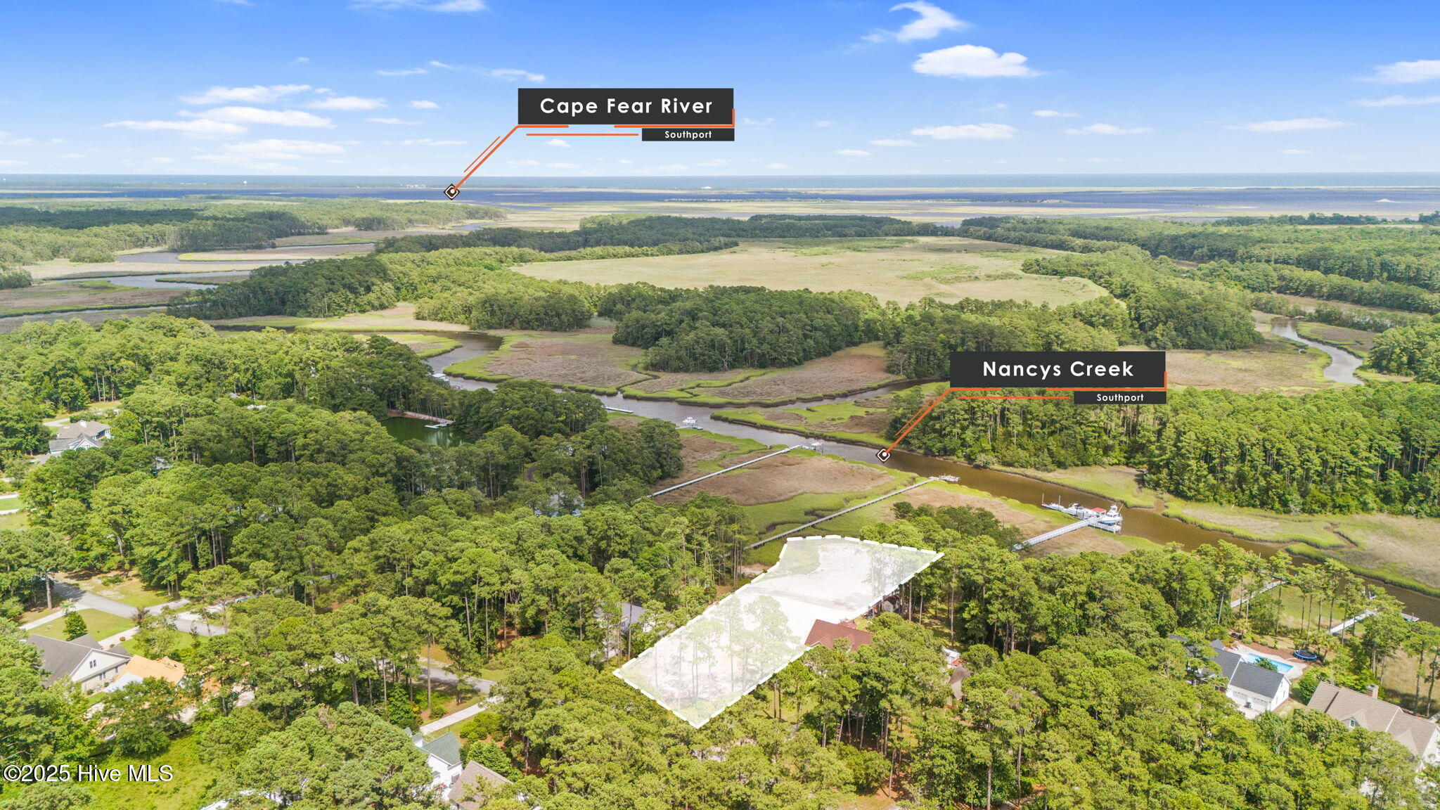 6487 Walden Pond Lane Property Photo 8