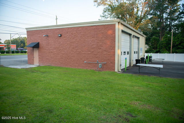 1708-1706 Neuse Boulevard Property Photo 6