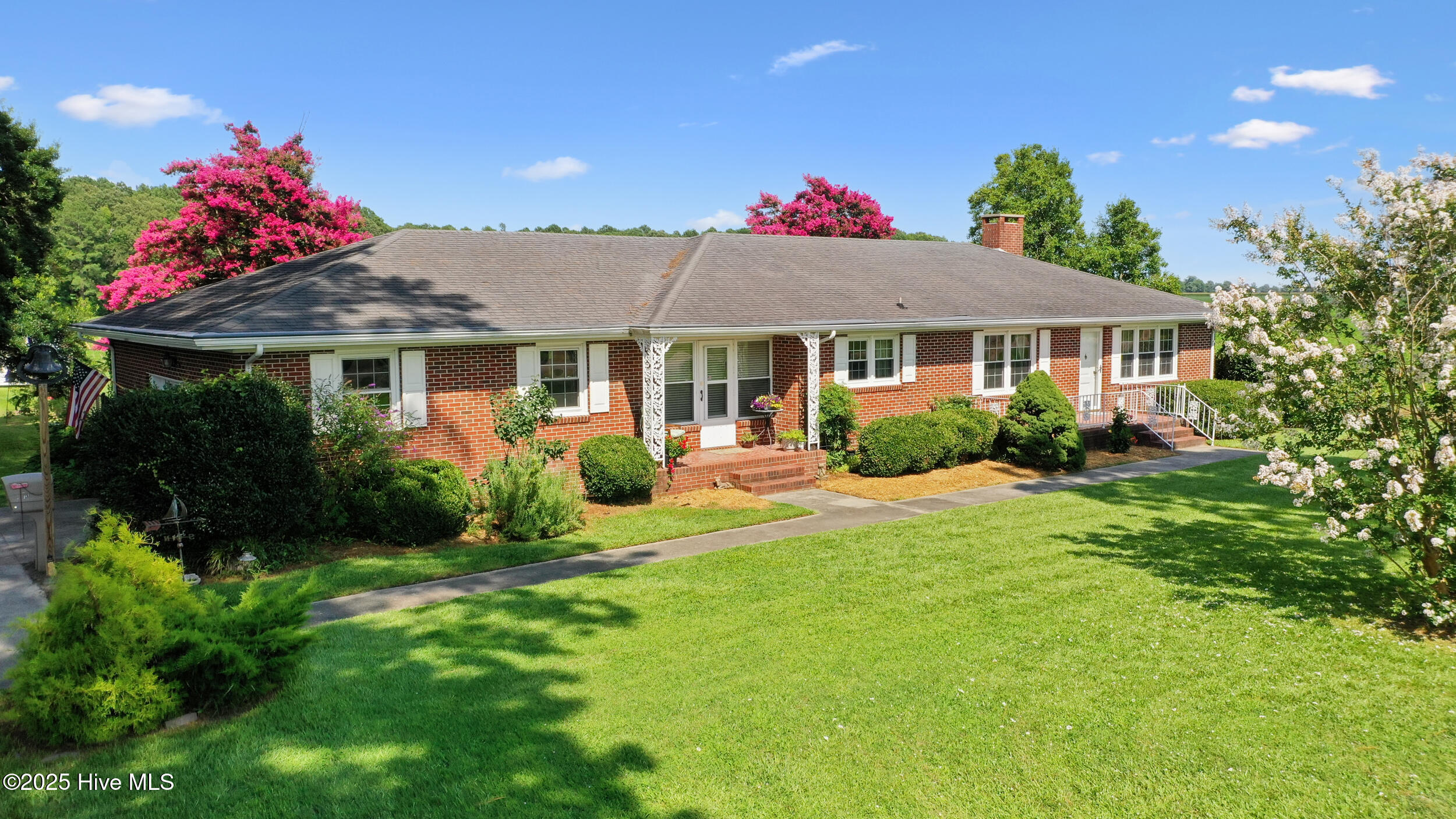 1171 New Hope Road Property Photo 1