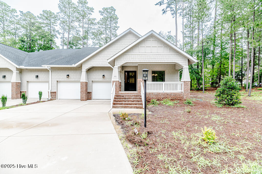 81 Lamplighter Village Drive Property Photo 1
